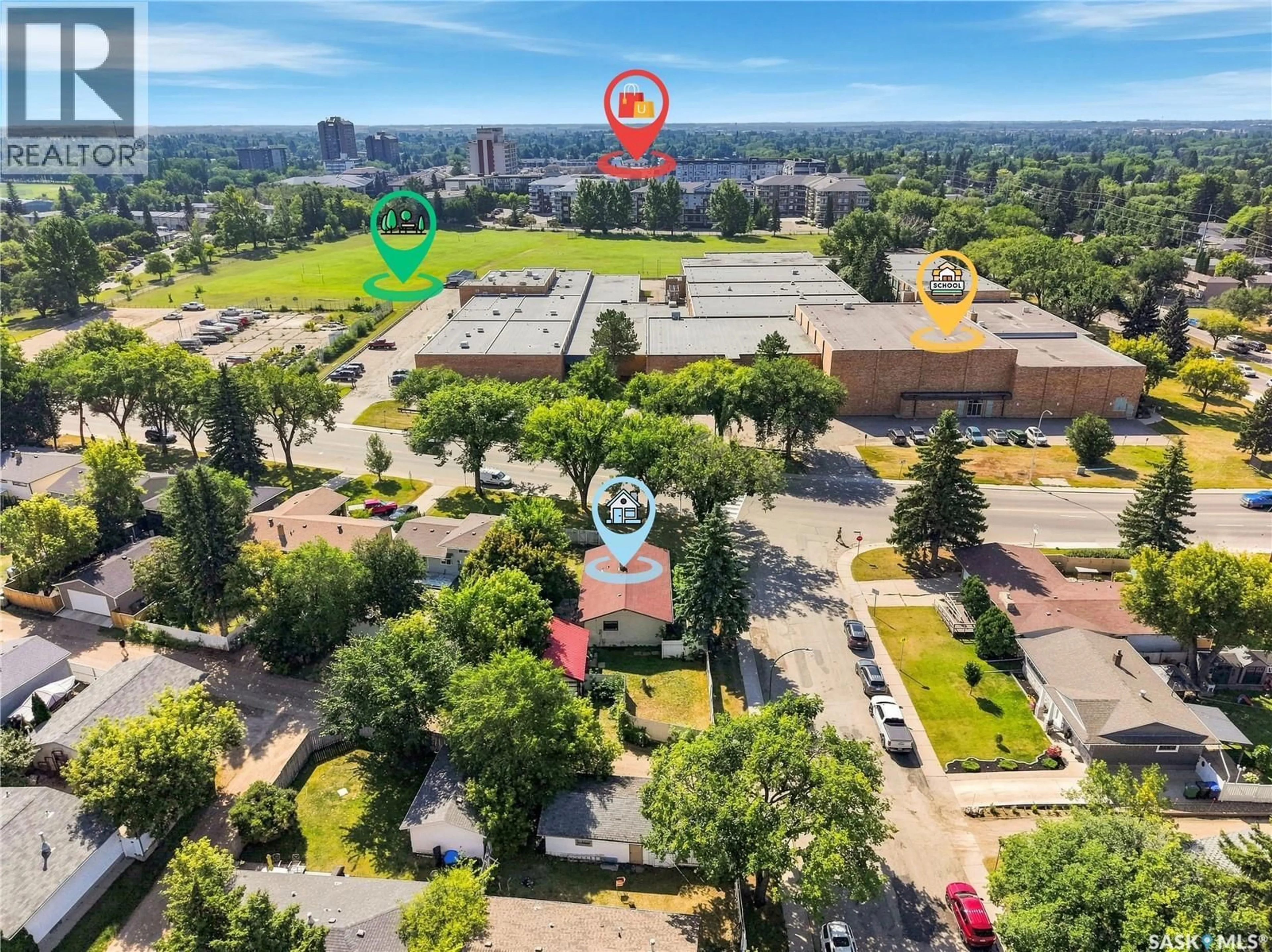 A pic from outside/outdoor area/front of a property/back of a property/a pic from drone, city buildings view from balcony for 2301 TAYLOR STREET, Saskatoon Saskatchewan S7H1W8