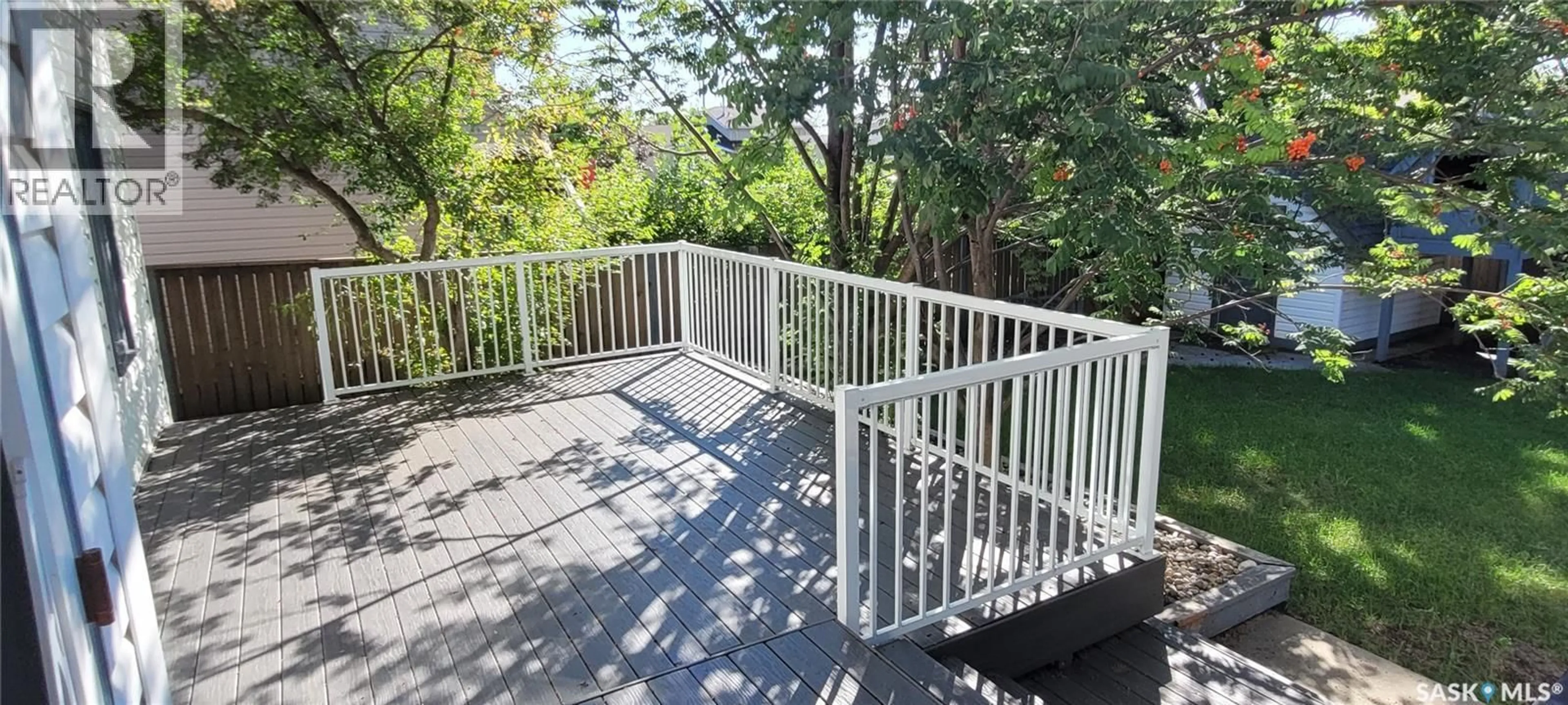 Patio, unknown for 707 EMMELINE COVE, Saskatoon Saskatchewan S7J3L8