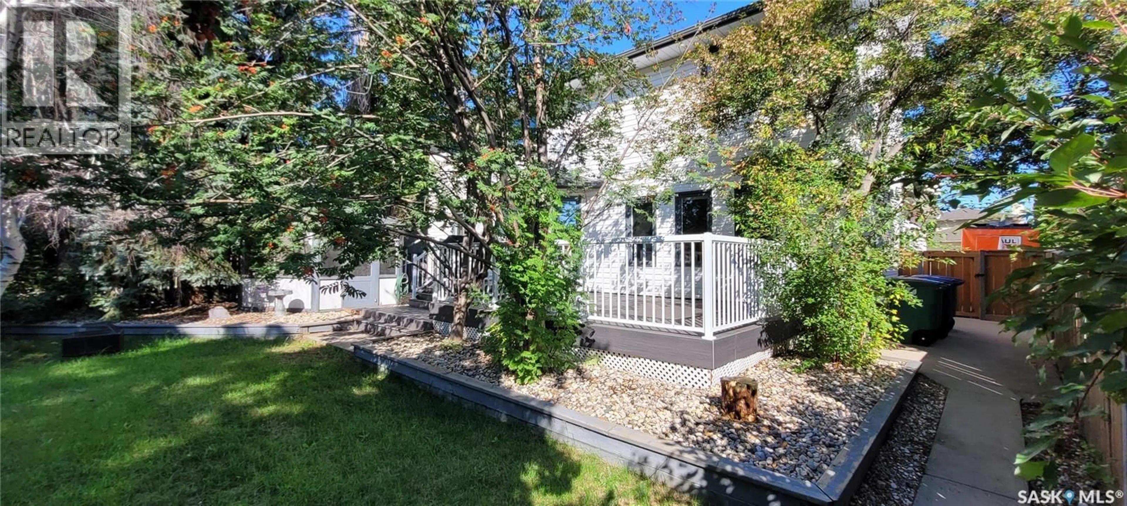 Patio, street for 707 EMMELINE COVE, Saskatoon Saskatchewan S7J3L8