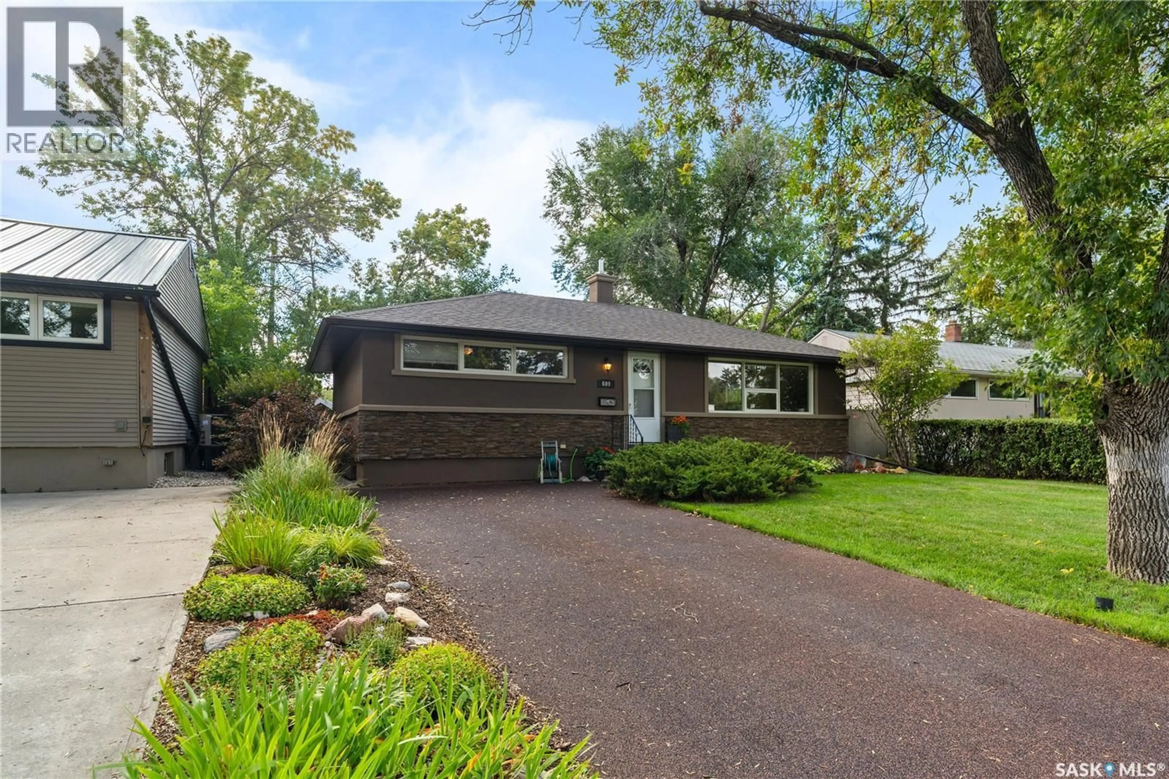 Home with brick exterior material, street for 609 18TH AVENUE, Regina Saskatchewan S4N1E6