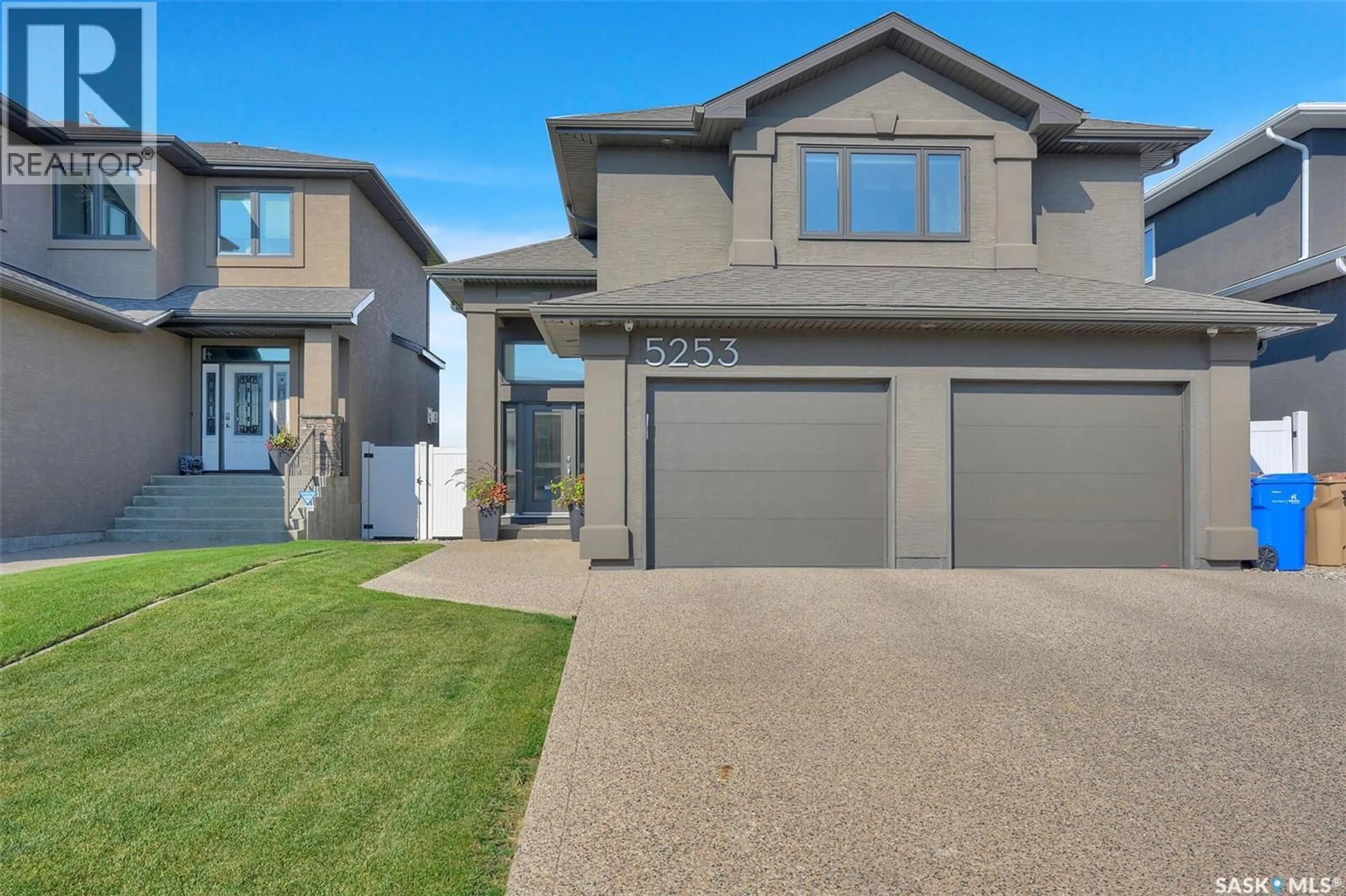Home with vinyl exterior material, street for 5253 SNOWBIRDS CRESCENT, Regina Saskatchewan S4W0H4
