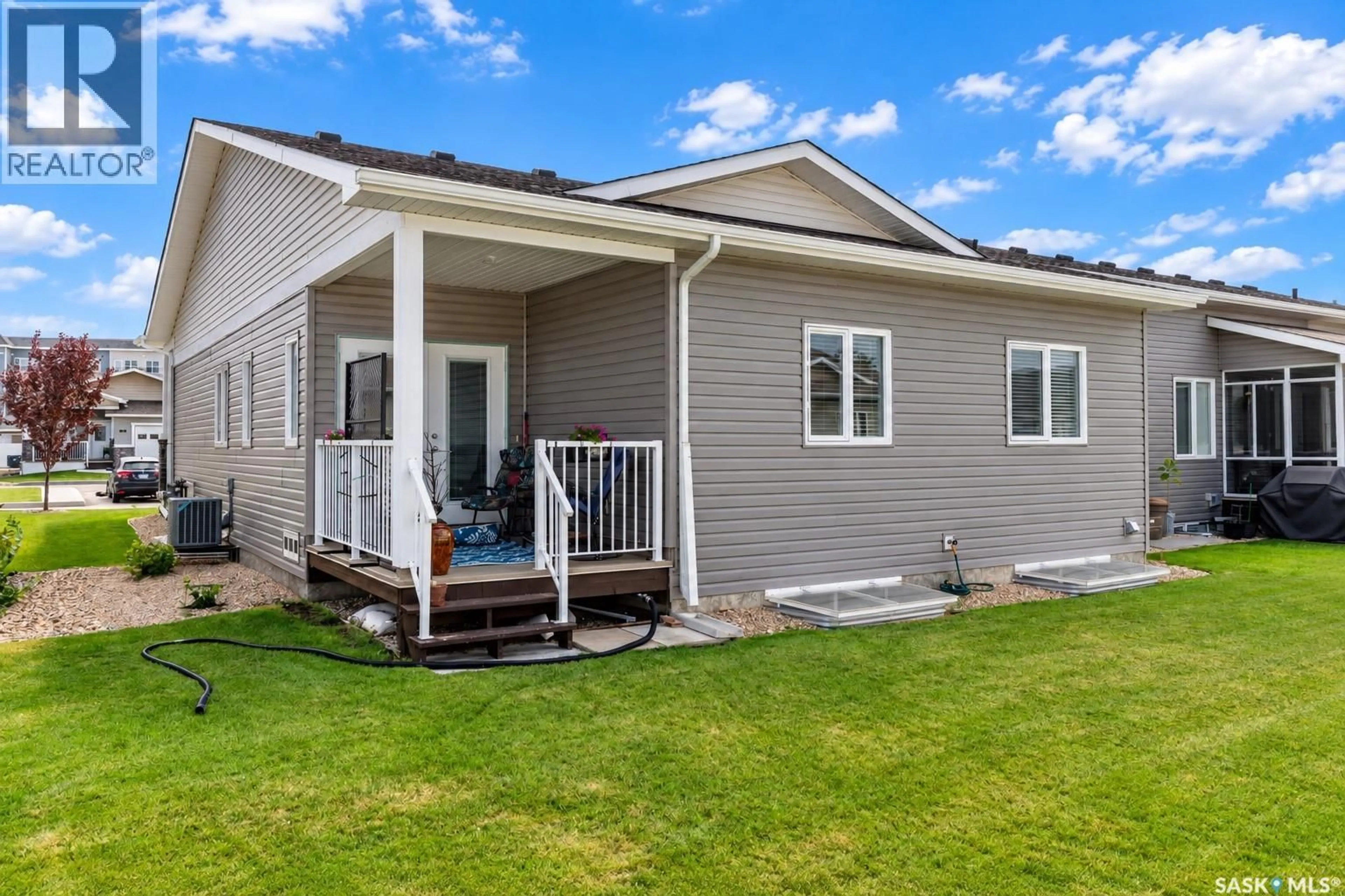 Home with vinyl exterior material, unknown for 201 BRADLEY STREET, Moose Jaw Saskatchewan S6H5Y4
