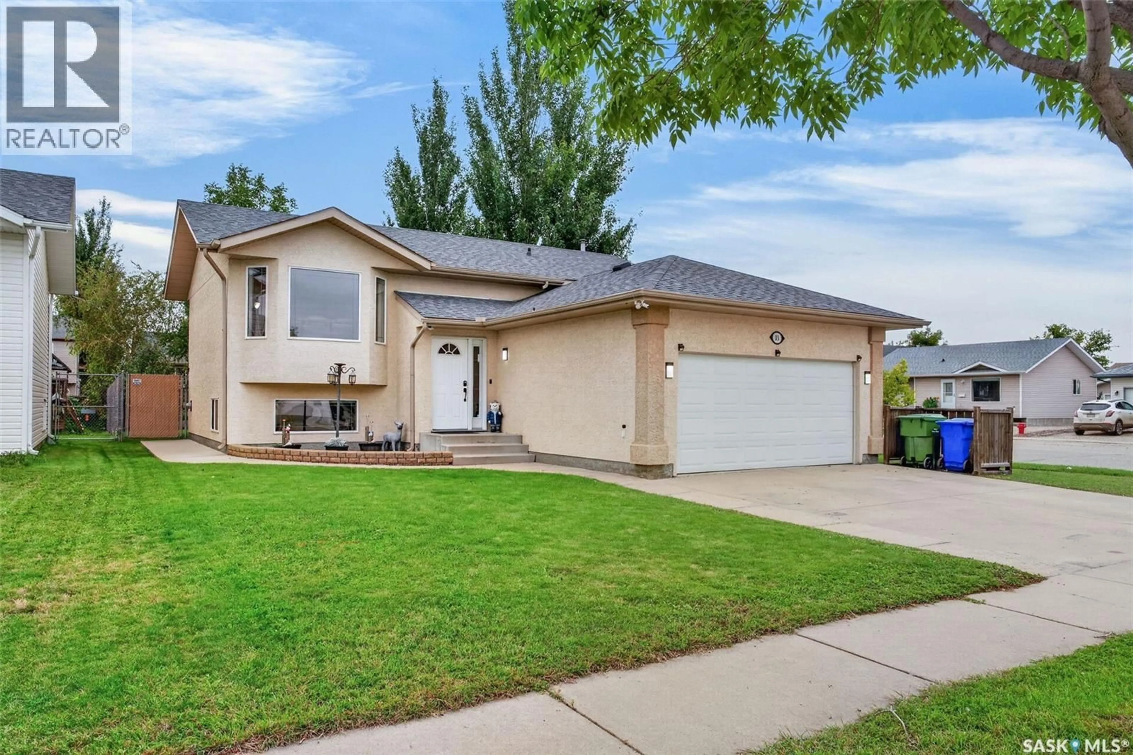 Home with vinyl exterior material, street for 3 KELLY PLACE, Prince Albert Saskatchewan S6V8E8