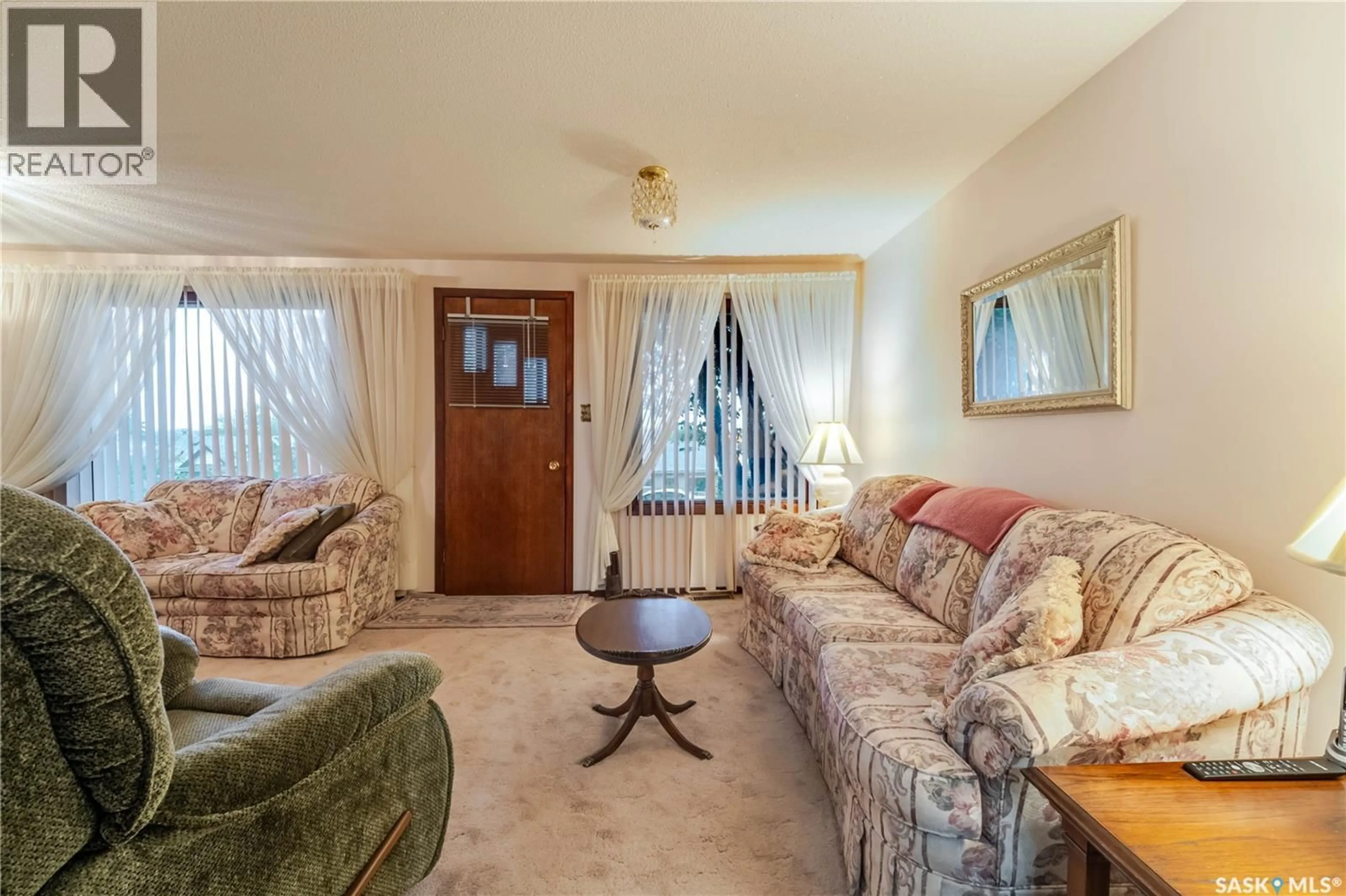Living room with furniture, unknown for 954 HOCHELAGA STREET, Moose Jaw Saskatchewan S6H2H8
