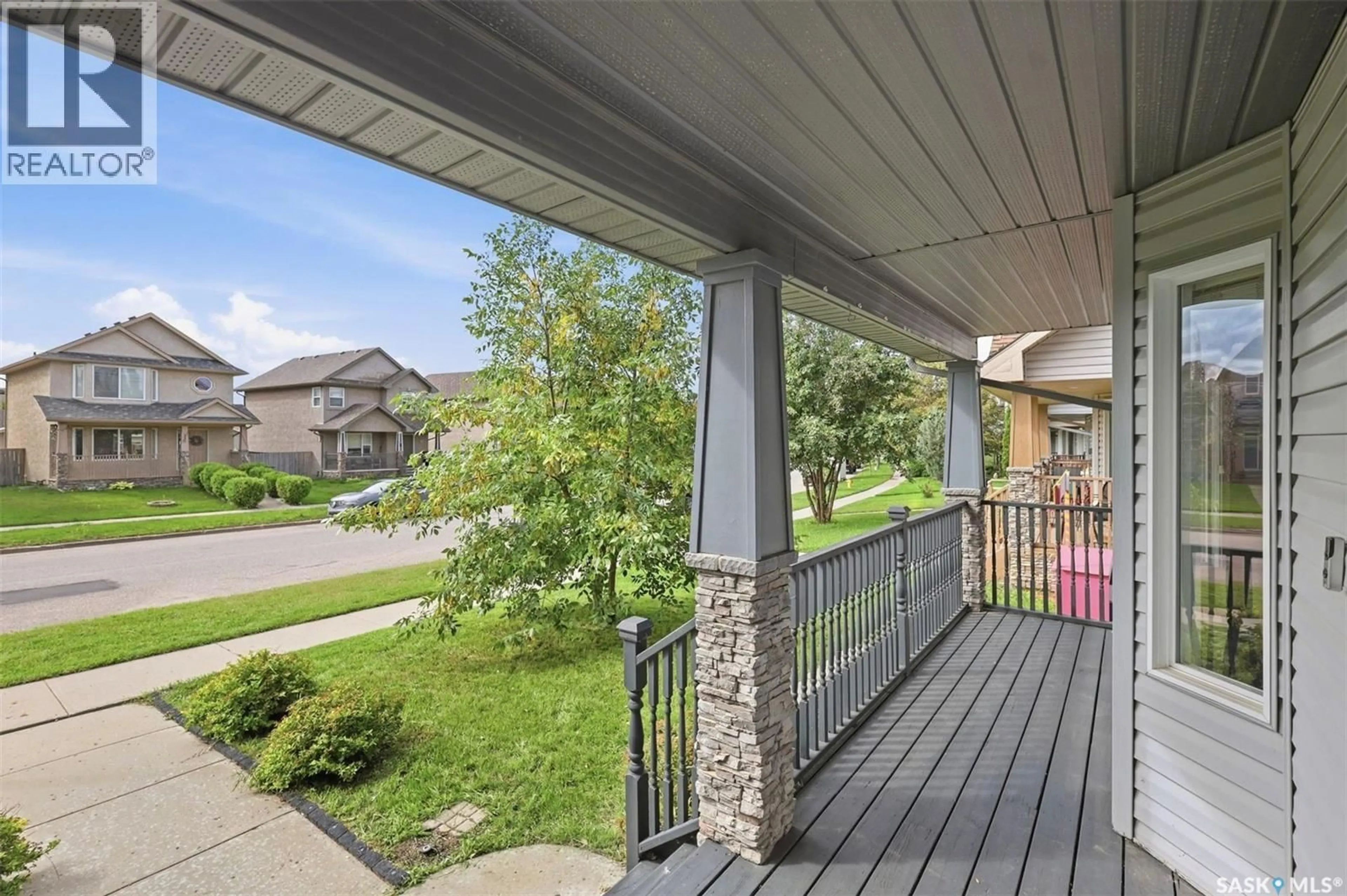Patio, unknown for 343 GORDON ROAD, Saskatoon Saskatchewan S7T0A1