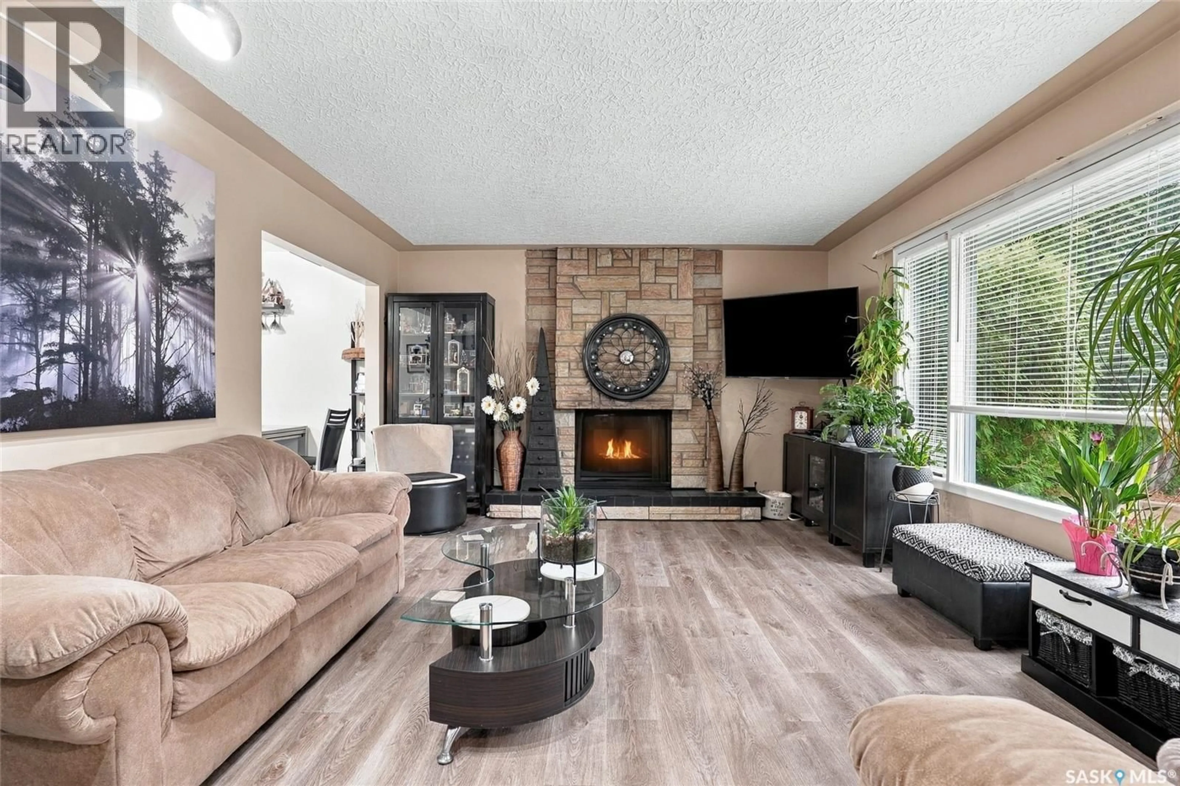 Living room with furniture, unknown for S - 2107 CUMBERLAND AVENUE, Saskatoon Saskatchewan S7J1Z2