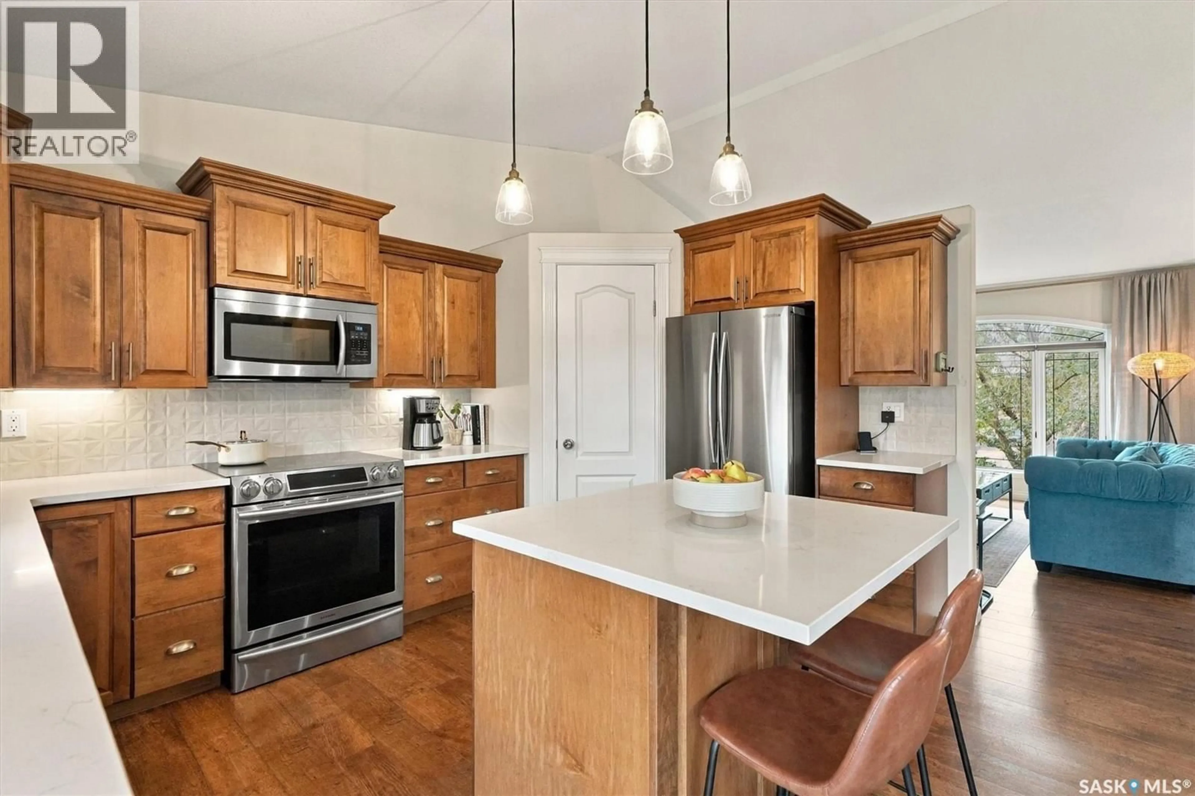 Open concept kitchen, unknown for 512 ENS CRESCENT, Warman Saskatchewan S0K4S0