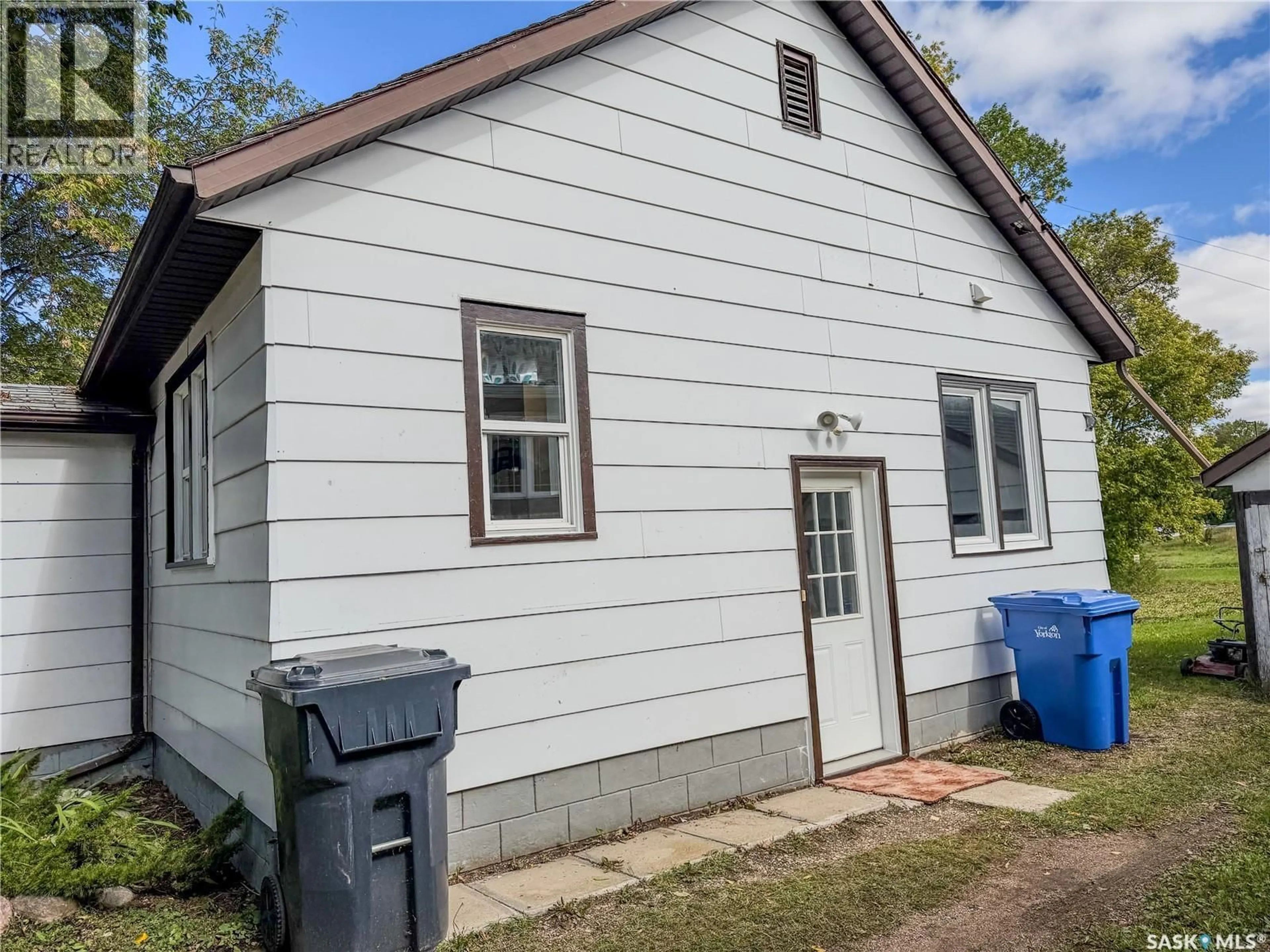 Shed for 31 LAURIER AVENUE, Yorkton Saskatchewan S3N1T7