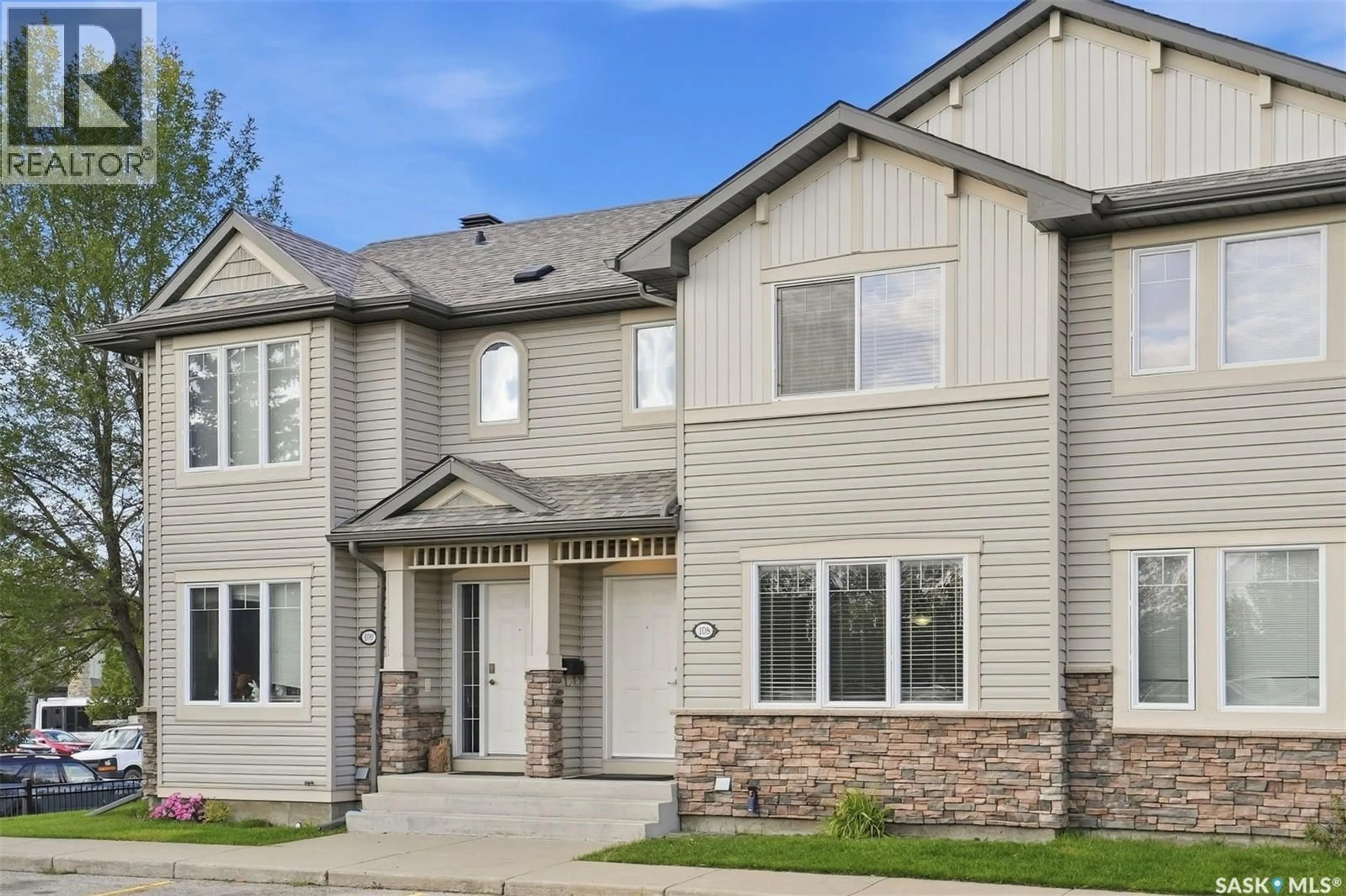Home with brick exterior material, street for 415 - 108 LYND CRESCENT, Saskatoon Saskatchewan S7T0C2