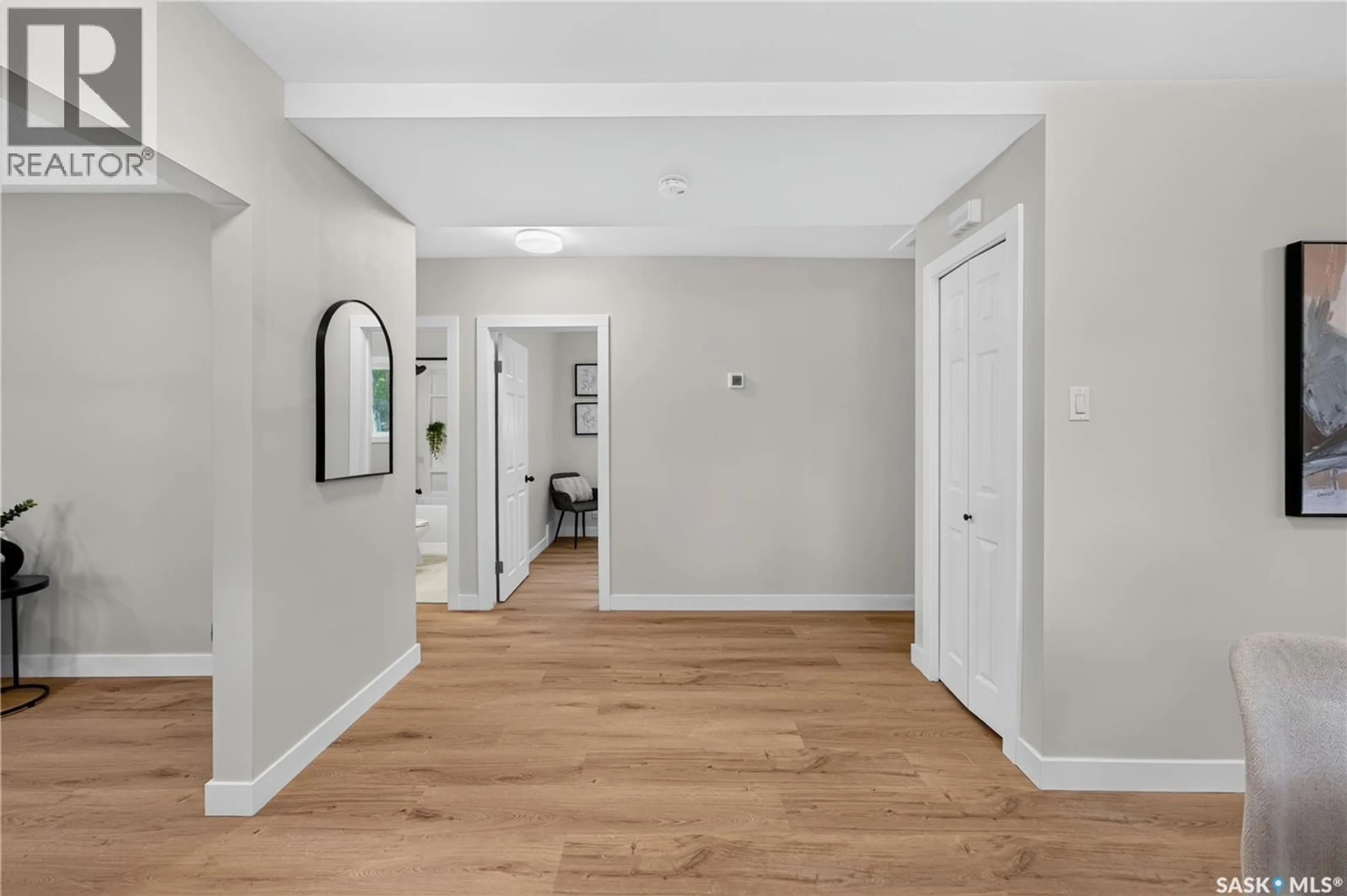 Indoor entryway for 3601 21ST AVENUE, Regina Saskatchewan S4S0V3