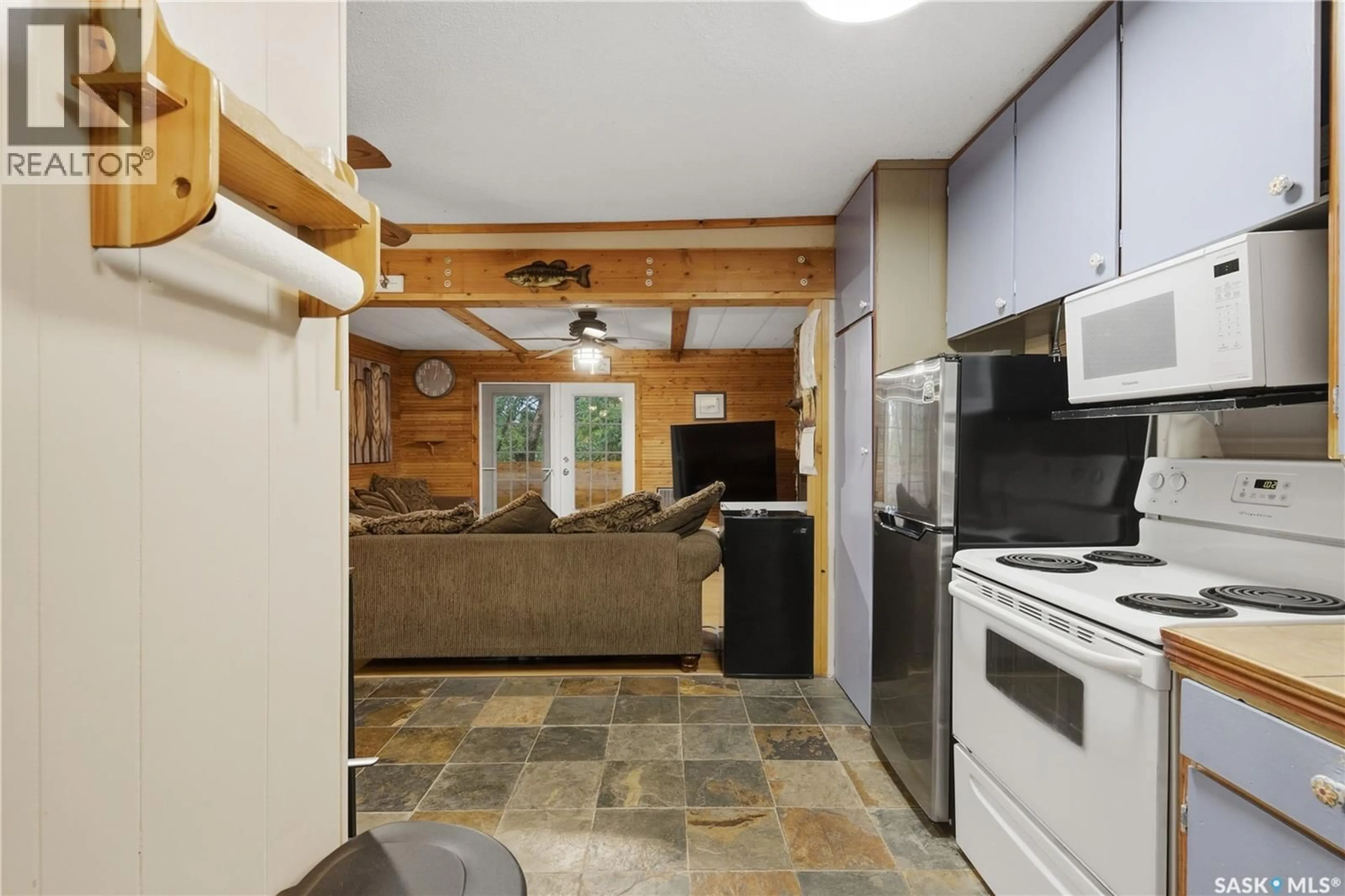 Open concept kitchen, ceramic/tile floor for 107 LAKEVIEW CRESCENT, Buena Vista Saskatchewan S2V1A8