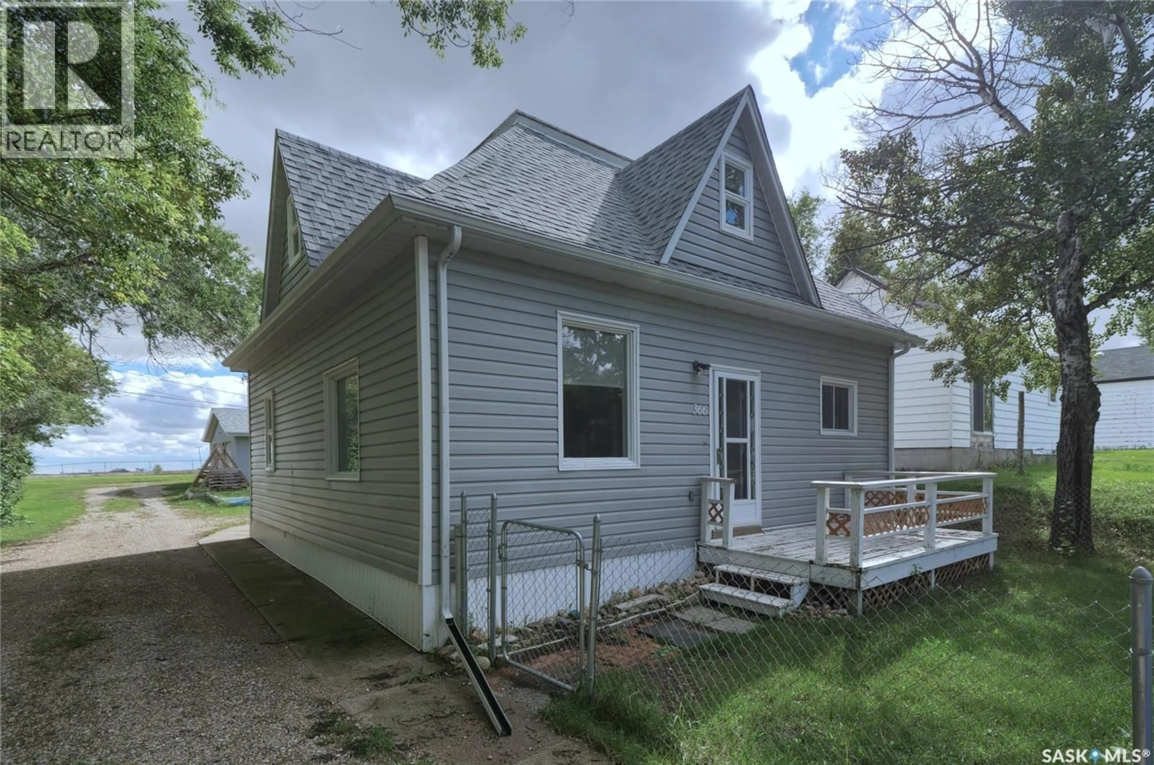 Home with vinyl exterior material, street for 366 CENTRAL STREET, Central Butte Saskatchewan S0H0T0