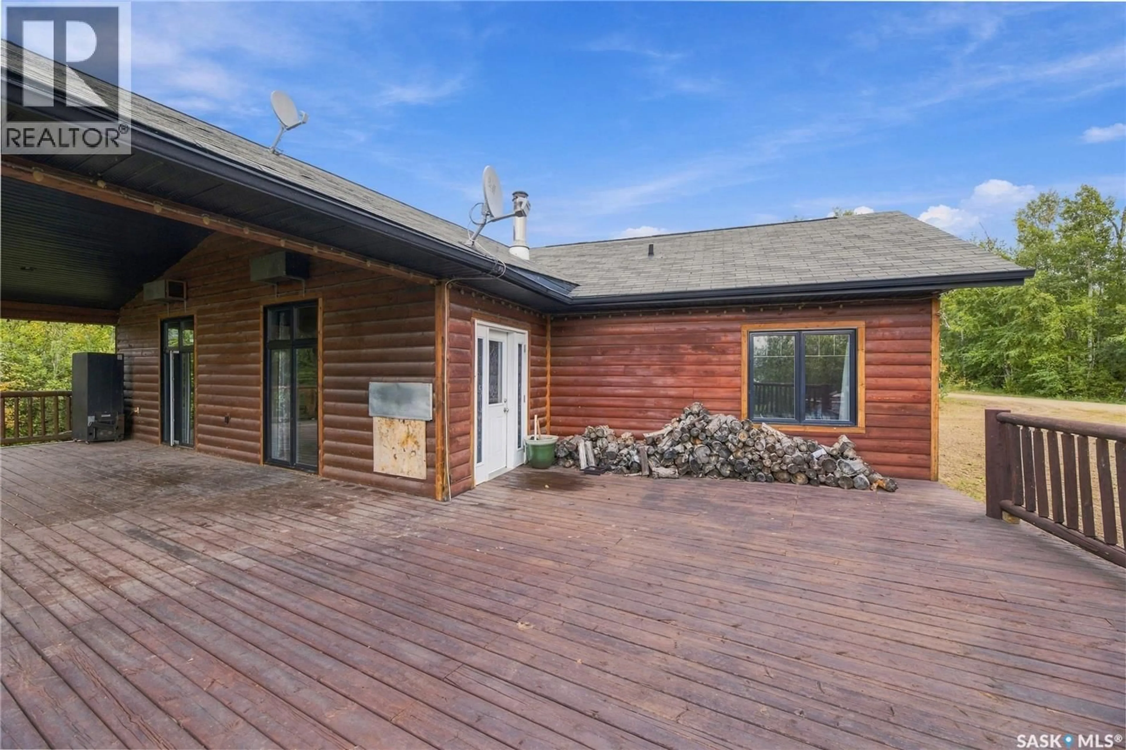 Patio, unknown for 214 ASPEN TRAIL, Chante Lake Saskatchewan S0K1J0