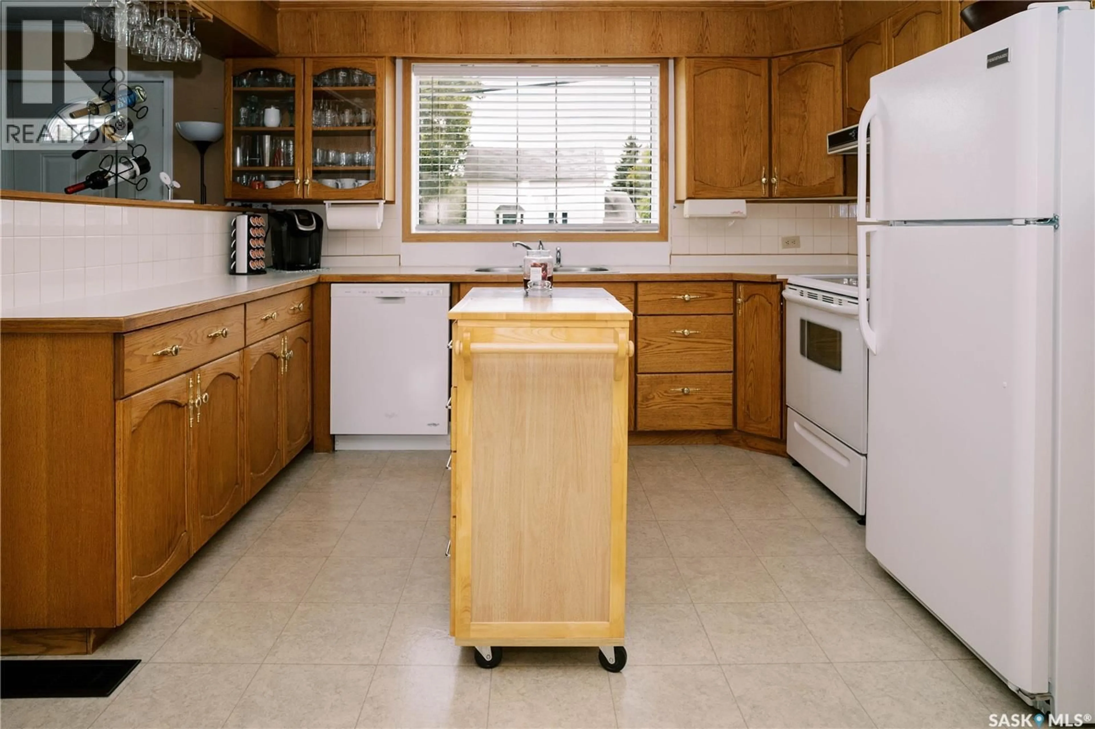 Standard kitchen, unknown for 409 5TH AVENUE, Rosthern Saskatchewan S0K3R0