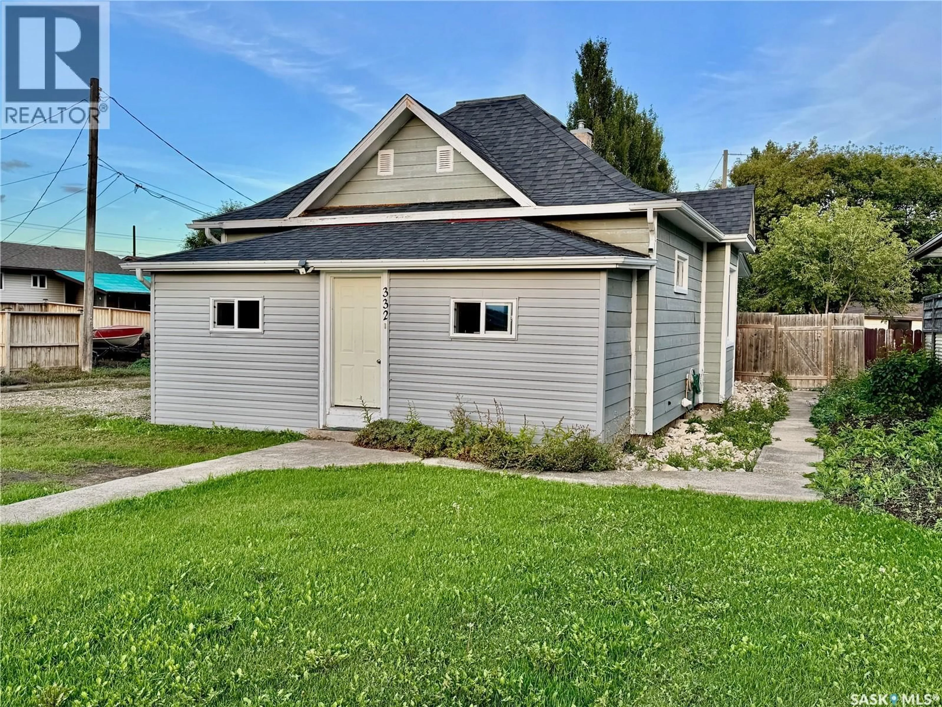 Shed for 332 7TH STREET, Humboldt Saskatchewan S0K2A0