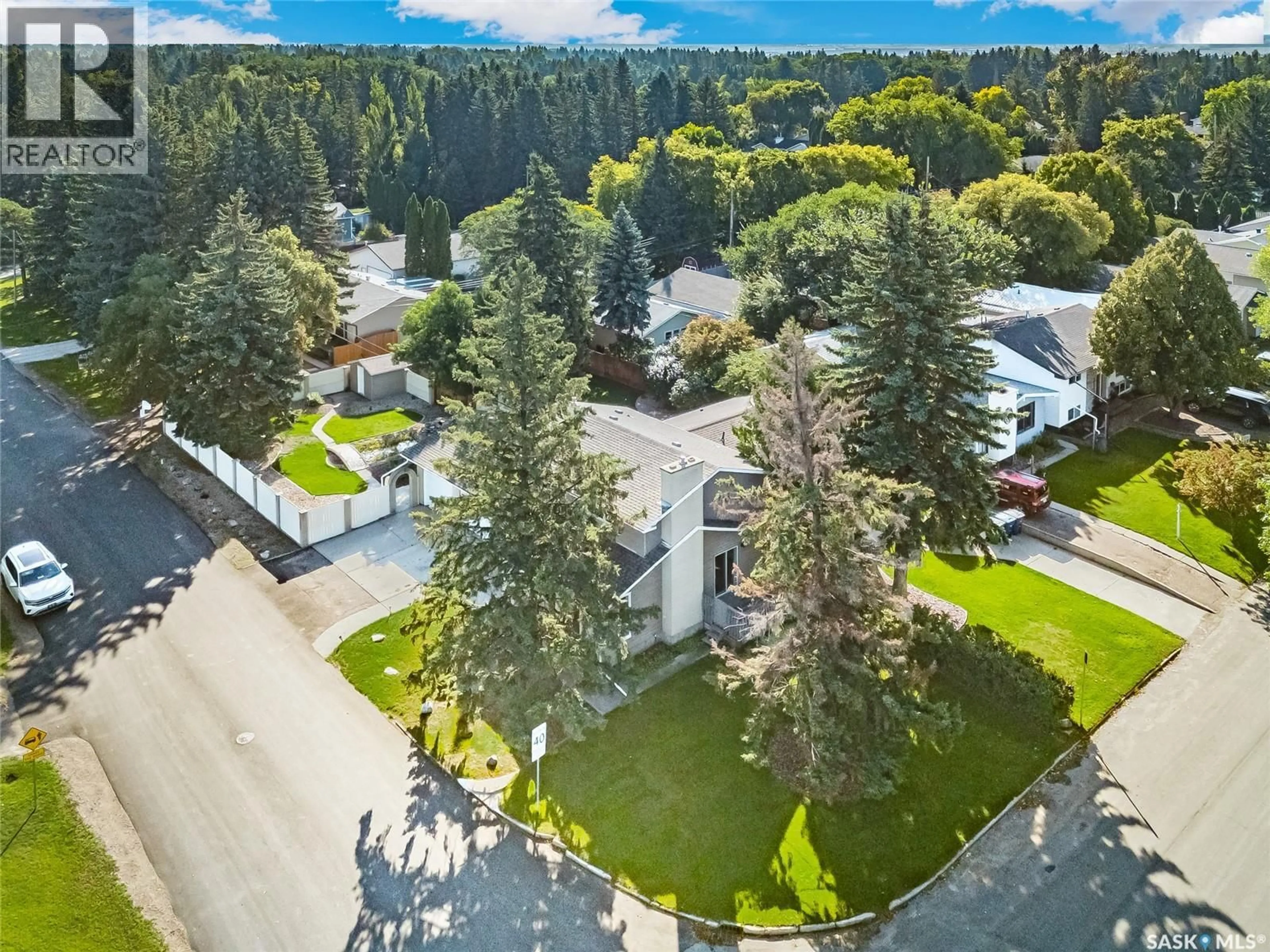 A pic from outside/outdoor area/front of a property/back of a property/a pic from drone, unknown for 3445 CAEN STREET, Saskatoon Saskatchewan S7M3X2