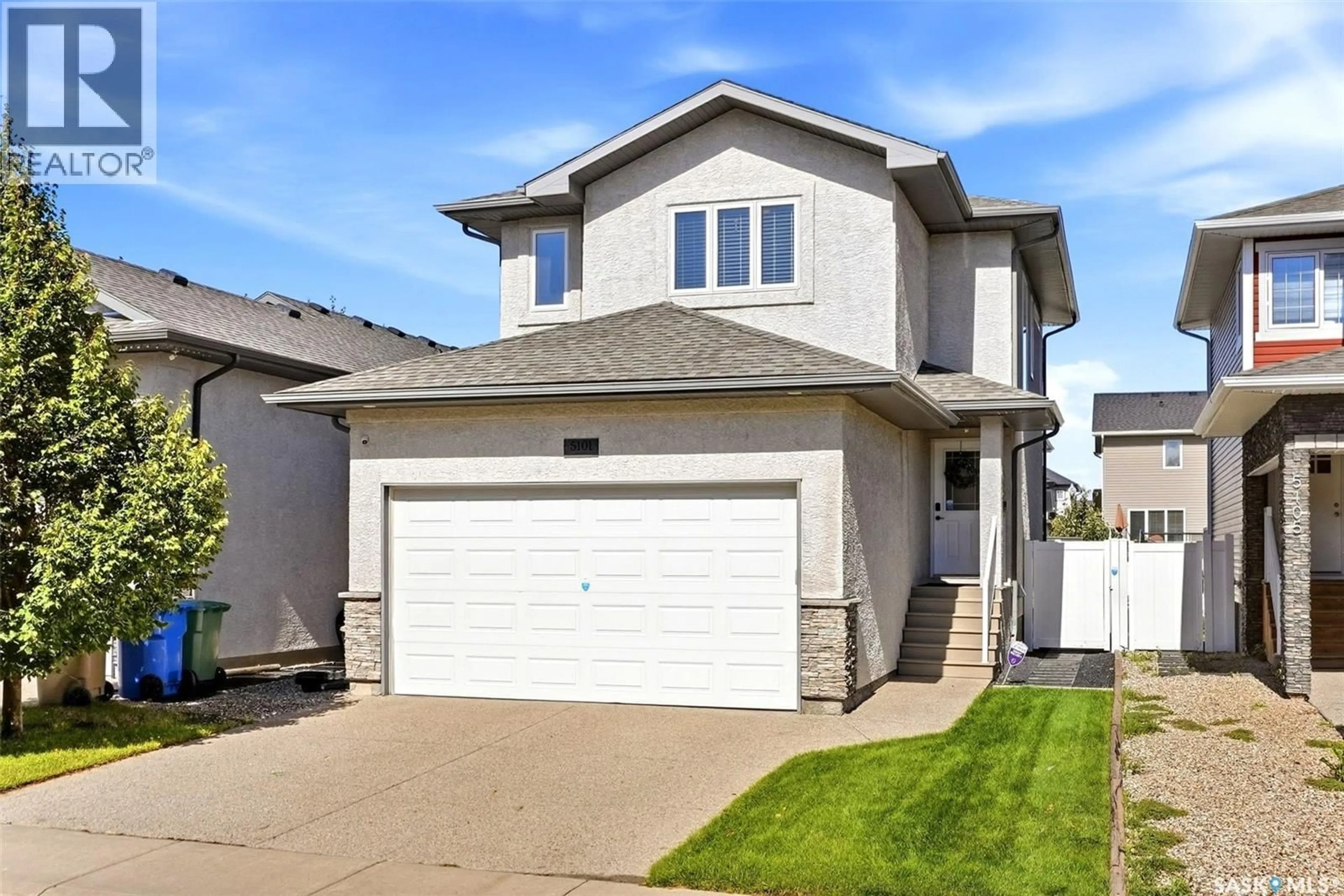 Home with vinyl exterior material, street for 5101 AERIAL CRESCENT, Regina Saskatchewan S4W0C8