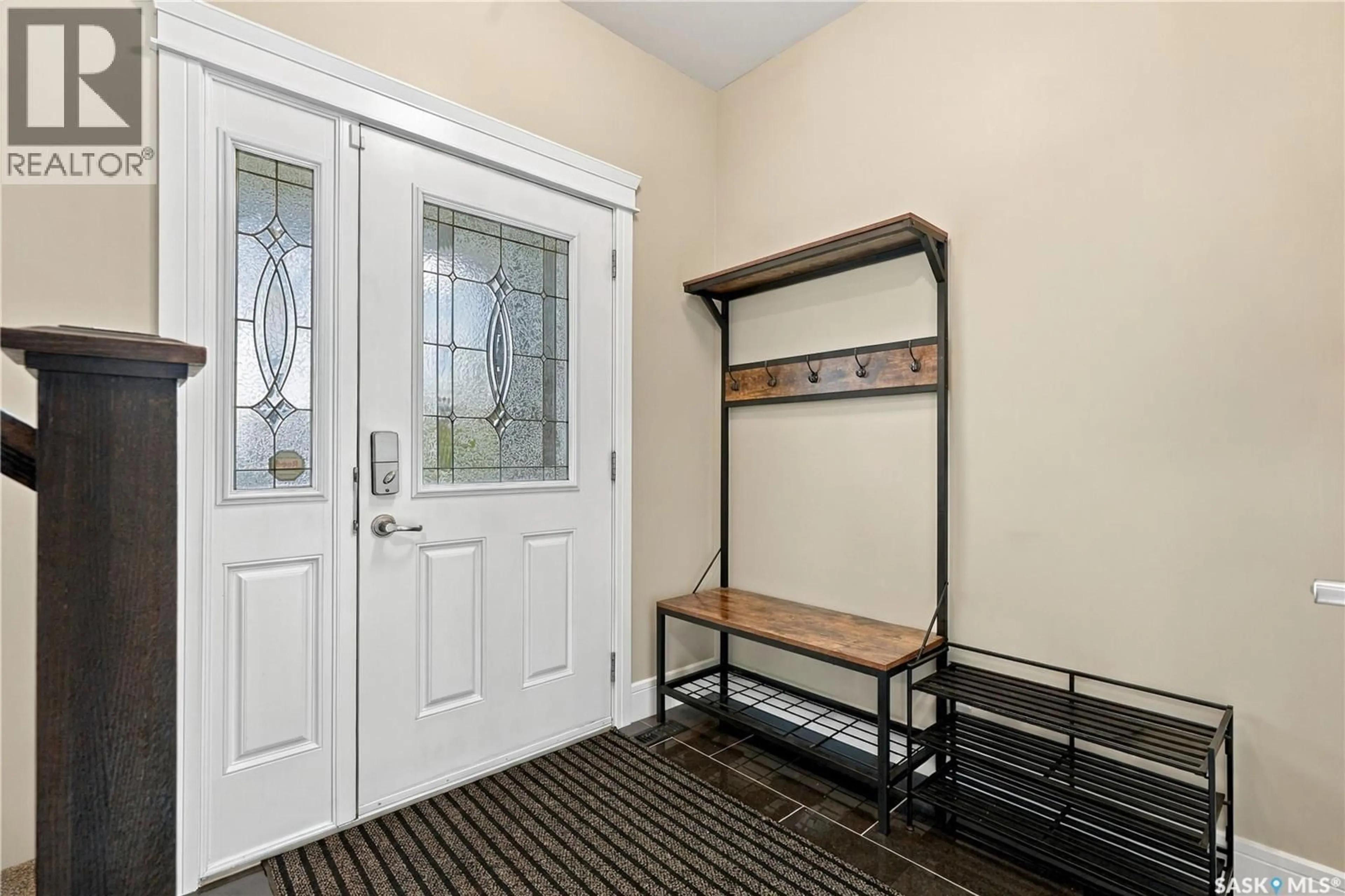 Indoor entryway for 495 MAHABIR CRESCENT, Saskatoon Saskatchewan S7W0J7