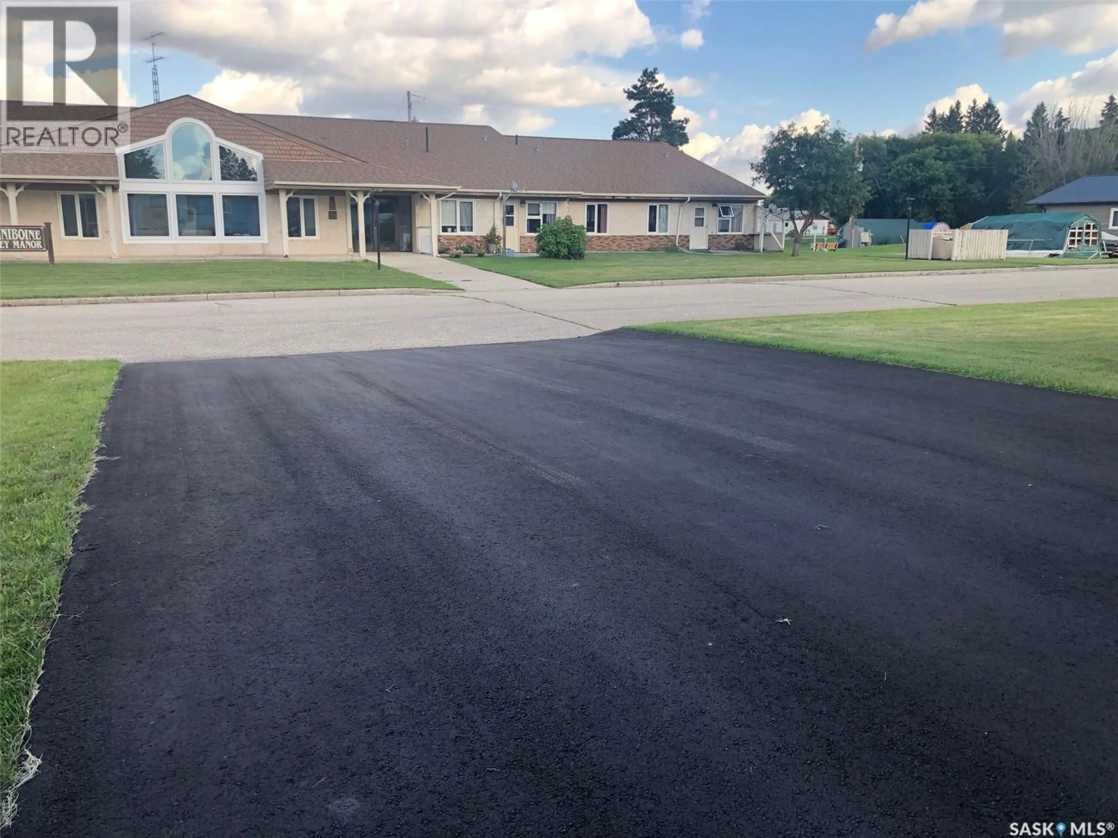 A pic from outside/outdoor area/front of a property/back of a property/a pic from drone, street for 237 FOURTH STREET, Preeceville Saskatchewan S0A3B0
