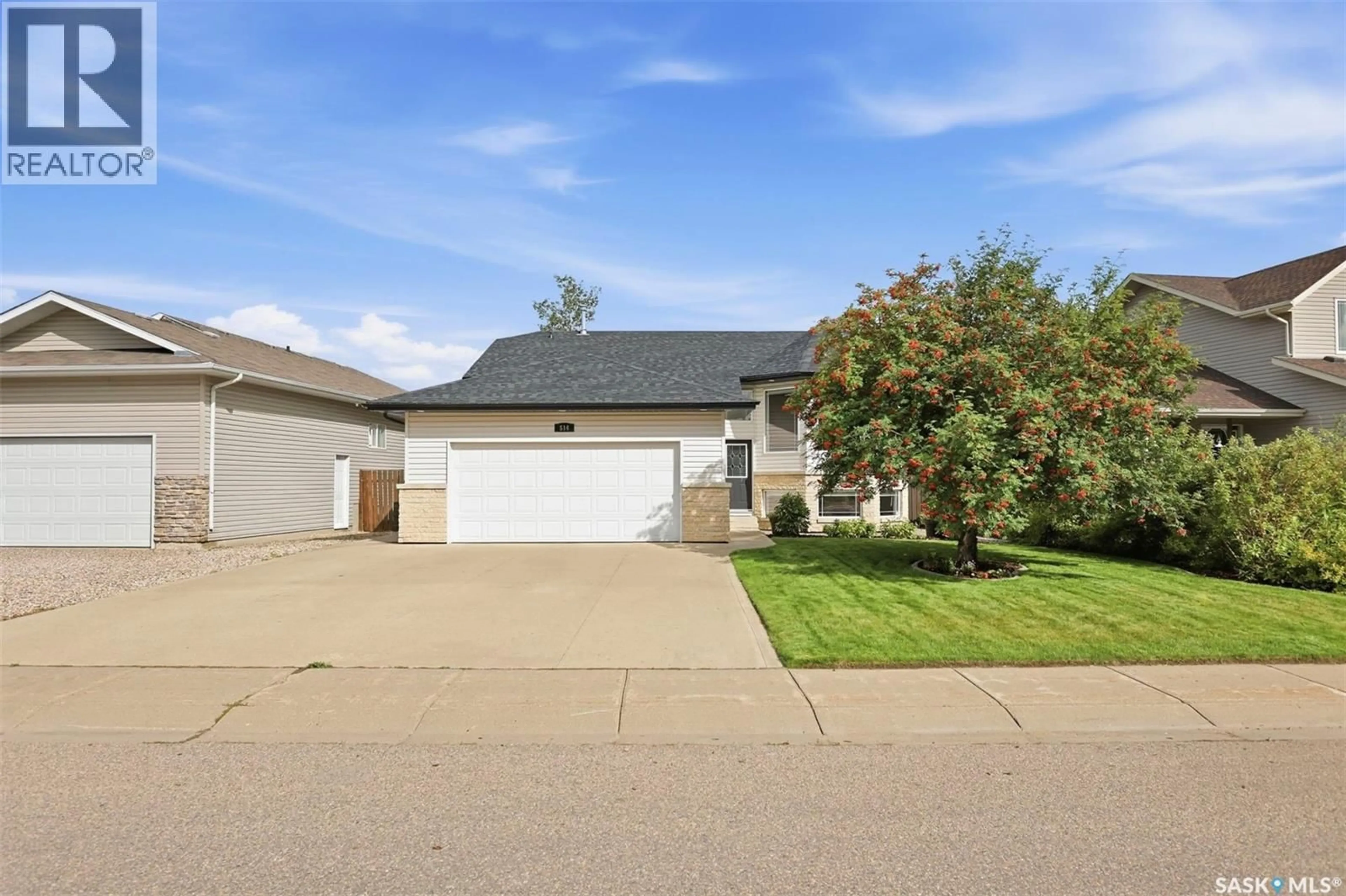 Home with vinyl exterior material, street for N - 514 1ST AVENUE, Warman Saskatchewan S0K4S0