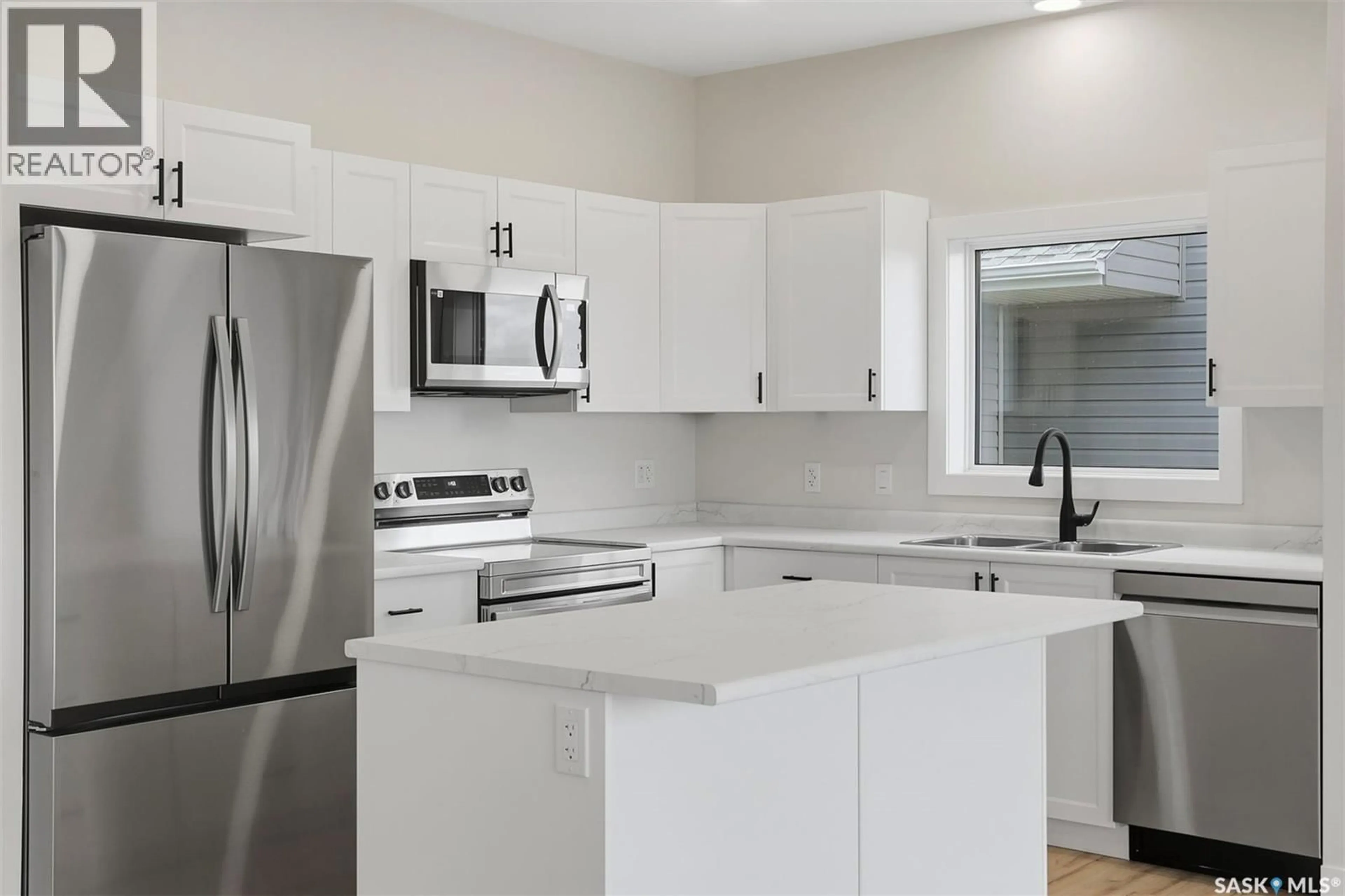 Open concept kitchen, unknown for 137 EMMA CRESCENT, Martensville Saskatchewan S0K2T0