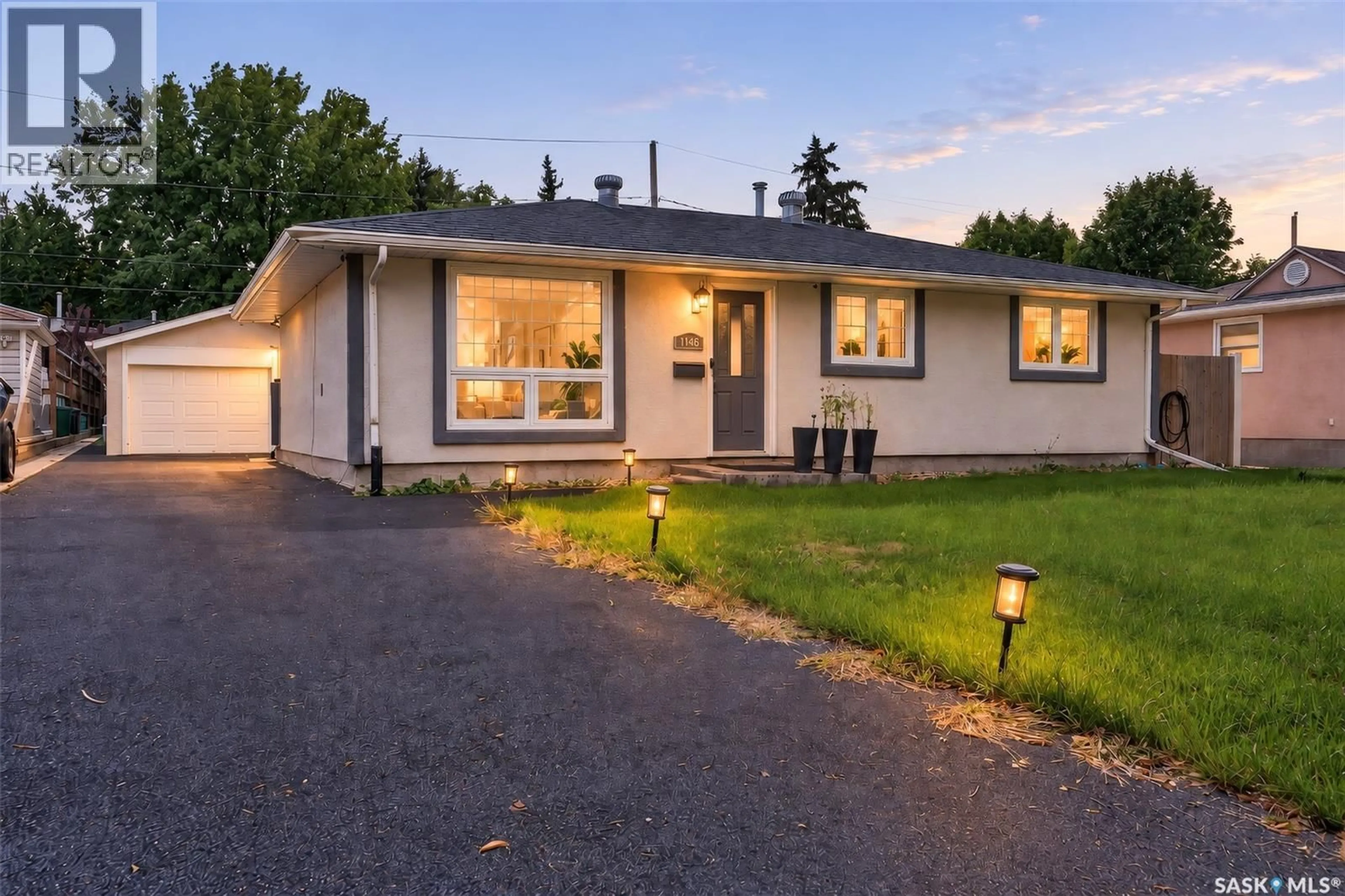 Home with vinyl exterior material, street for 1146 DUFFIELD CRESCENT, Moose Jaw Saskatchewan S6H5M4