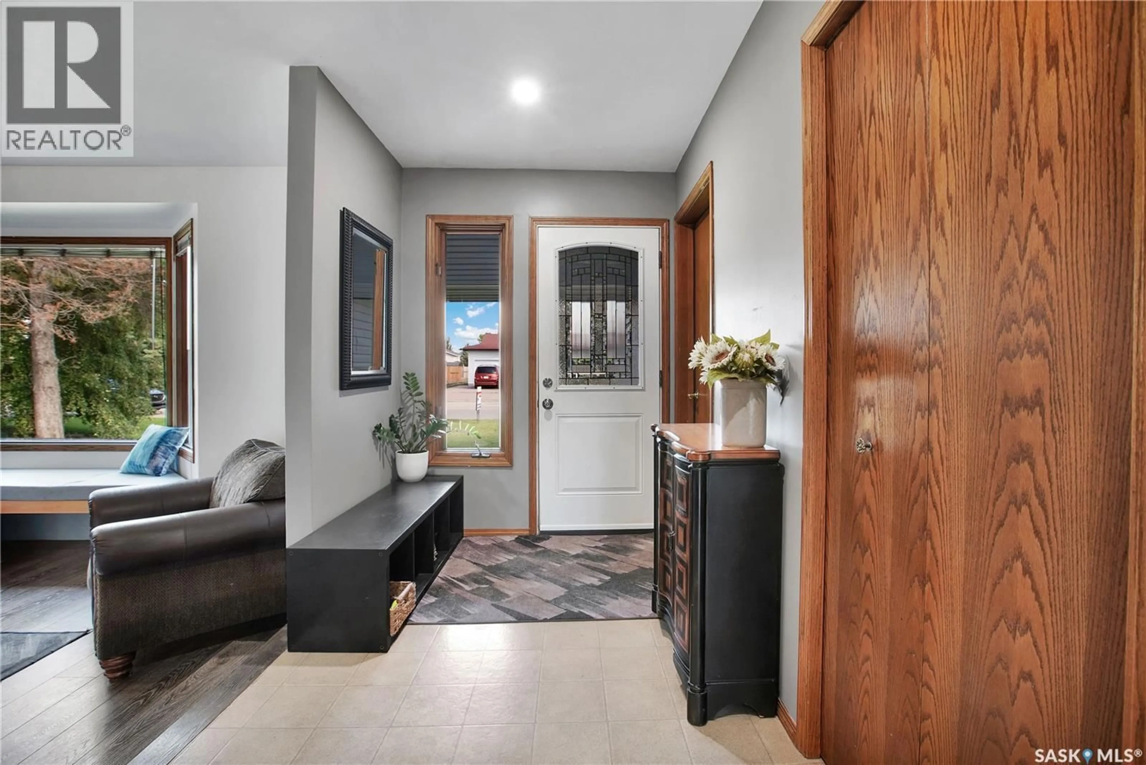 Indoor entryway for 109 LOEPPKY AVENUE, Dalmeny Saskatchewan S0K1E0