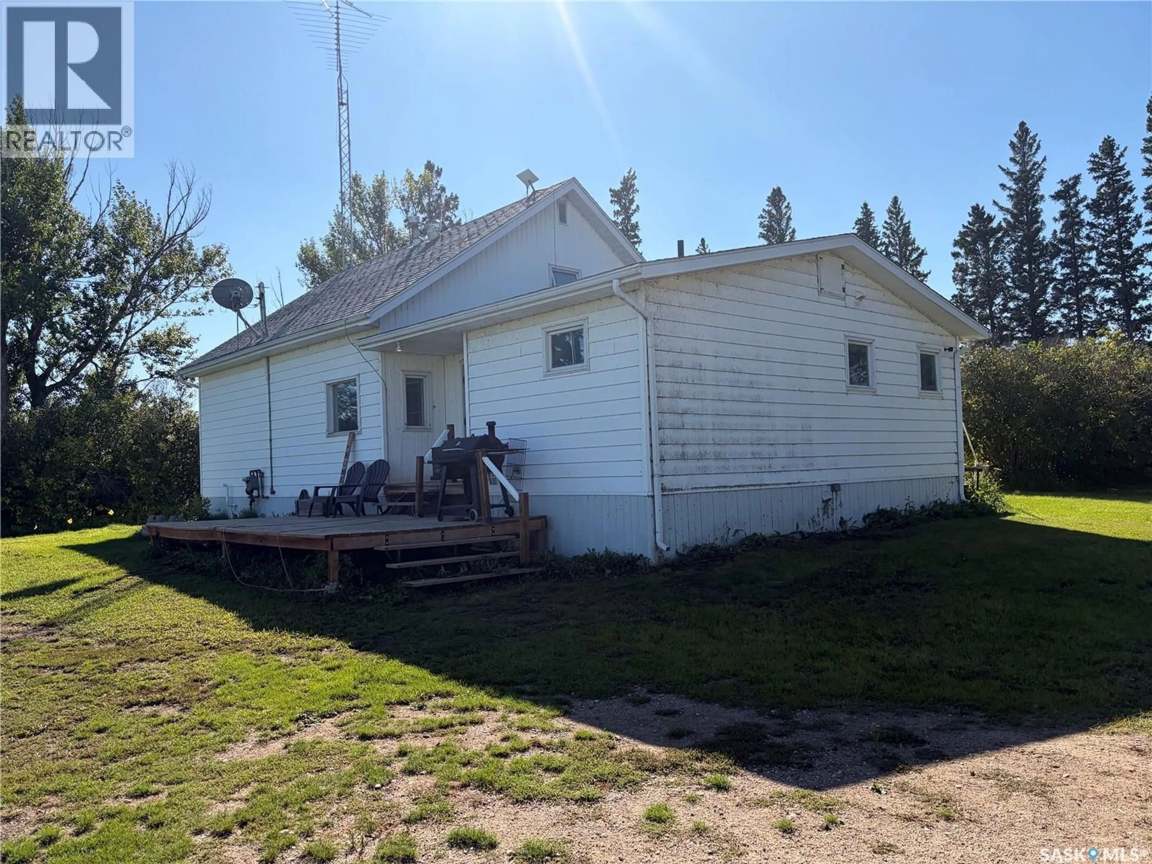 A pic from outside/outdoor area/front of a property/back of a property/a pic from drone, building for FLEMING ACREAGE, Lakeview Rm No. 337 Saskatchewan S0E0X0