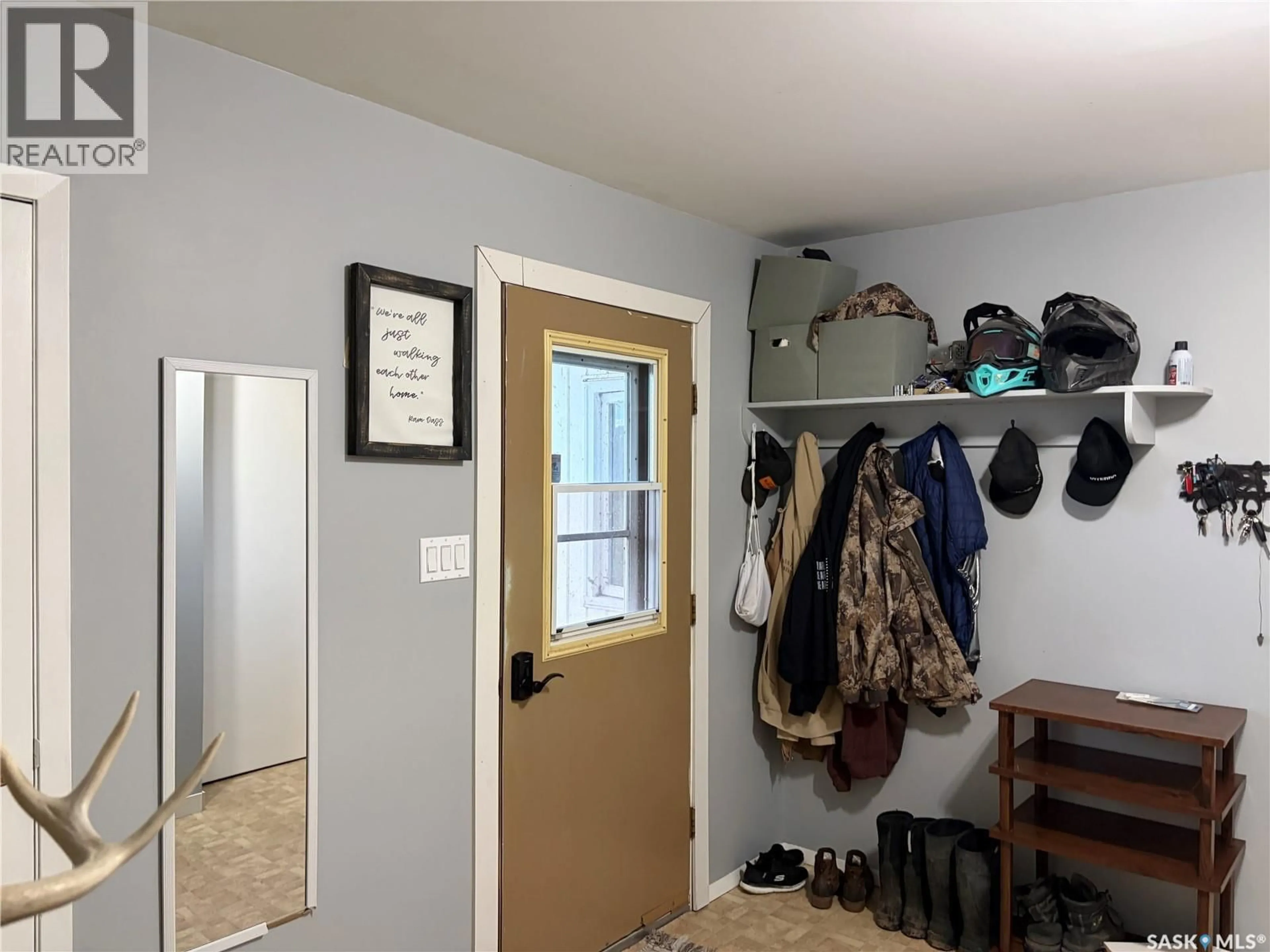 Indoor entryway for FLEMING ACREAGE, Lakeview Rm No. 337 Saskatchewan S0E0X0