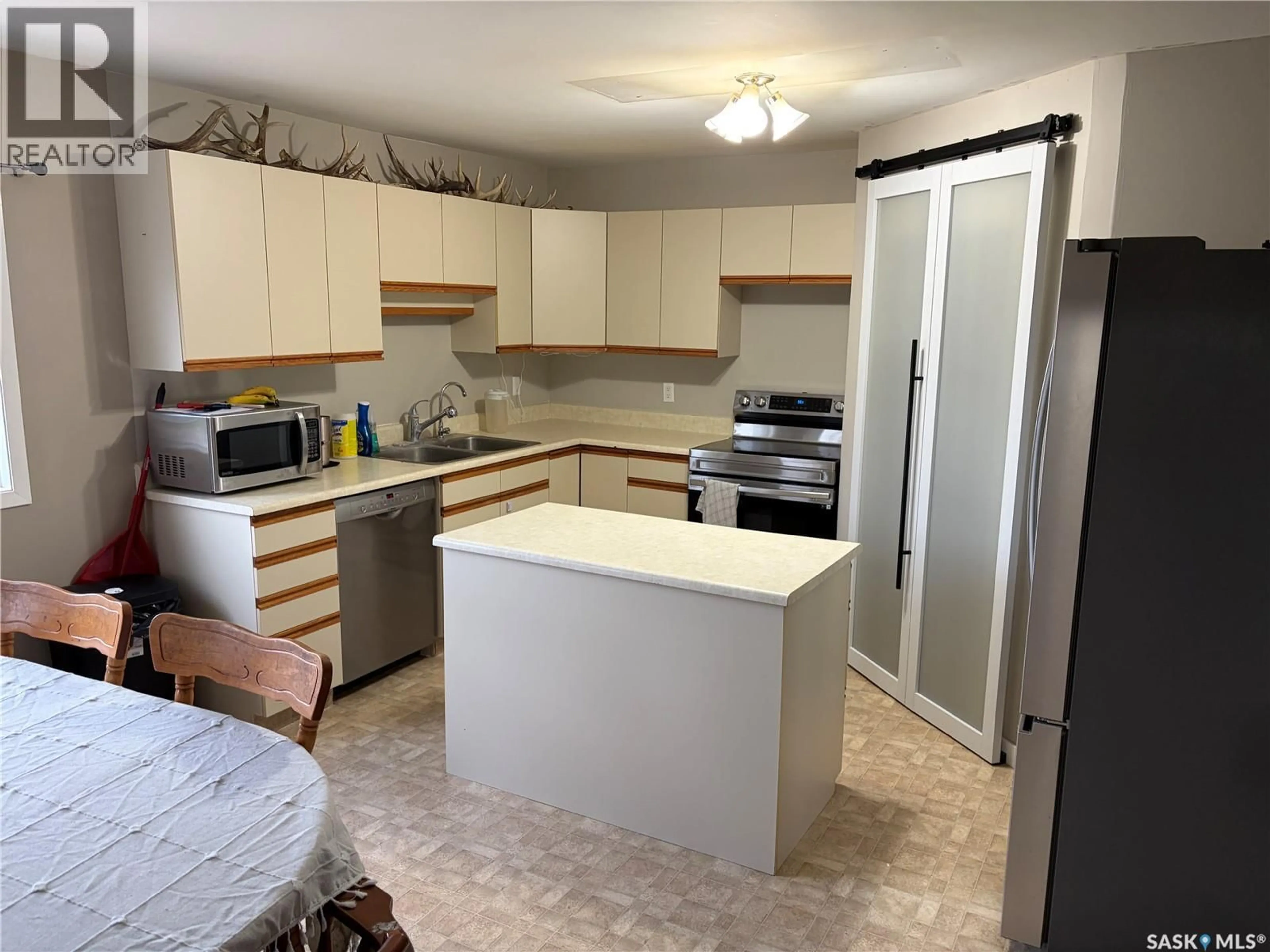 Standard kitchen, unknown for FLEMING ACREAGE, Lakeview Rm No. 337 Saskatchewan S0E0X0