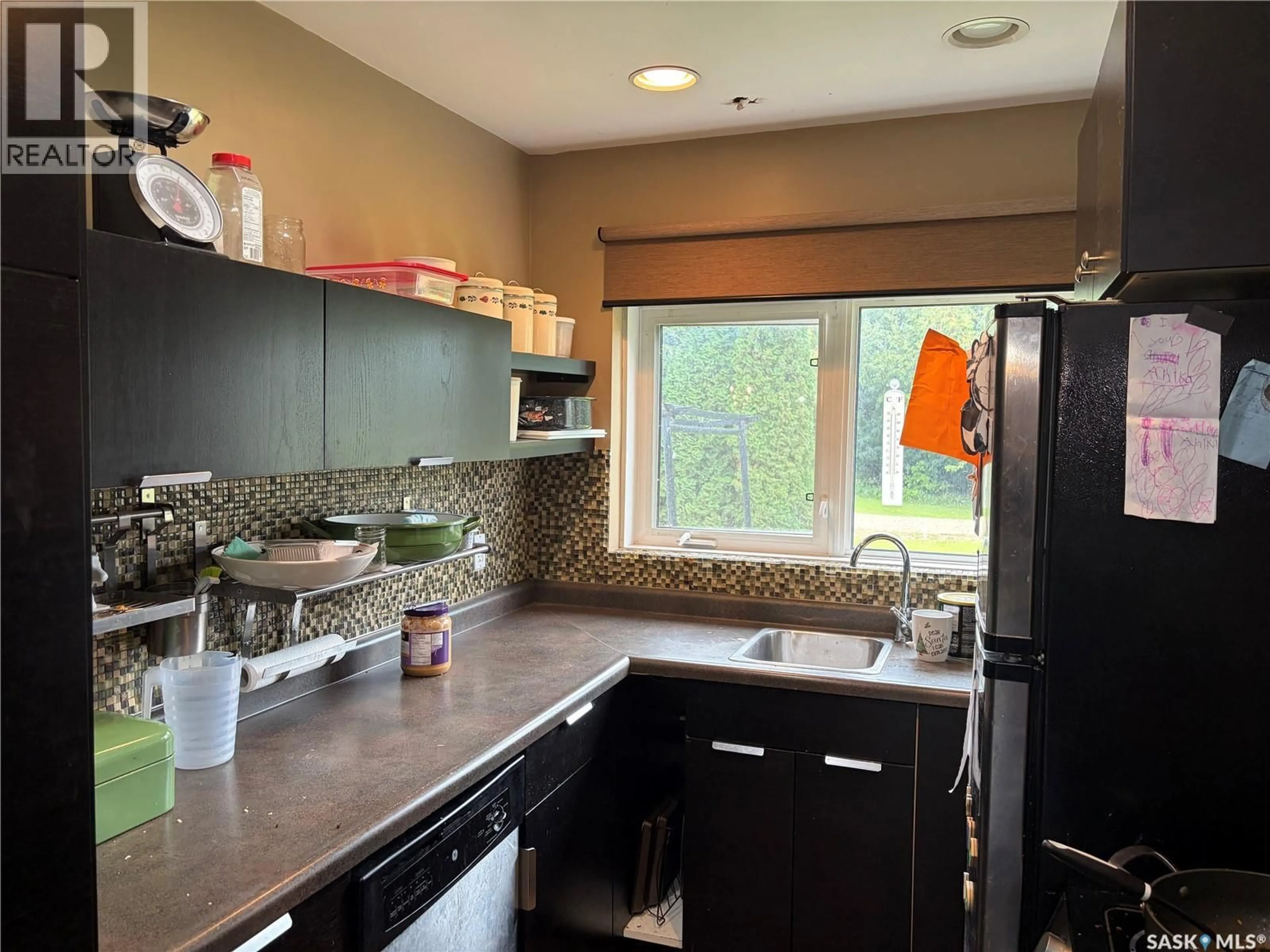 Standard kitchen, ceramic/tile floor for MARGO ACREAGE, Sasman Rm No. 336 Saskatchewan S0A1A0