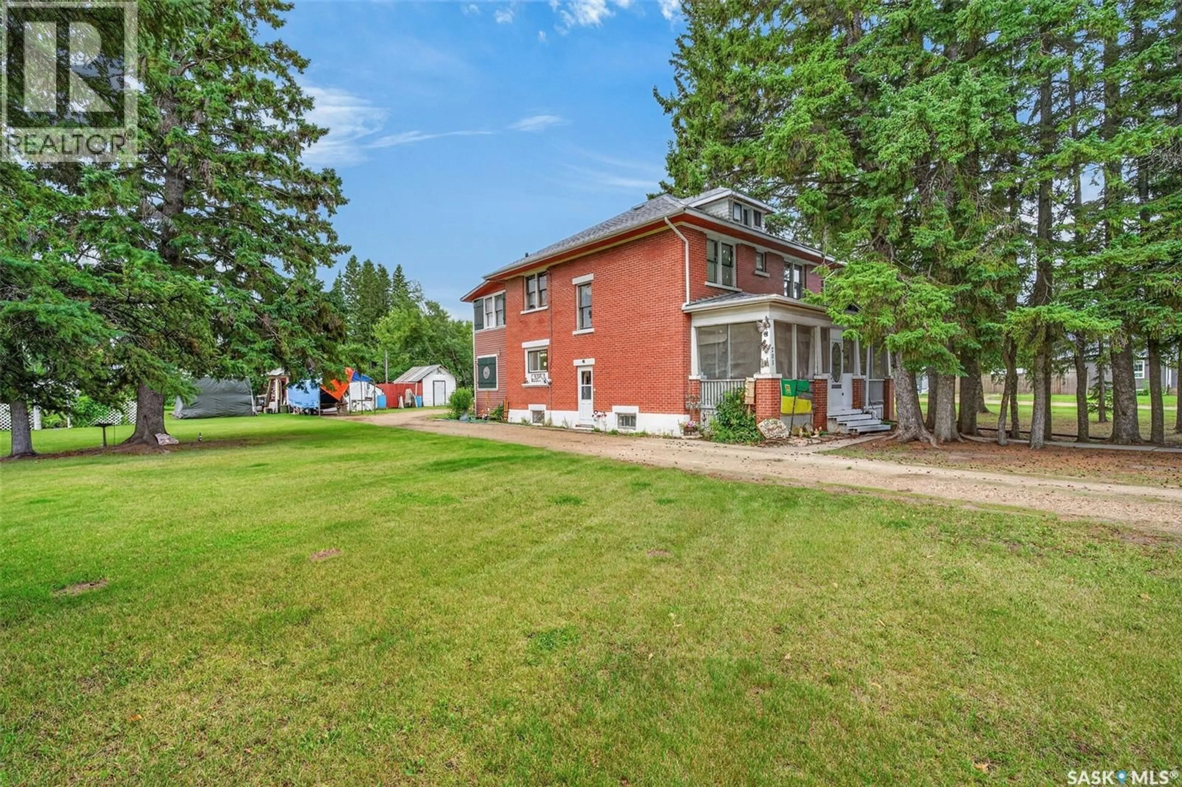 Unknown for 701 2ND AVENUE, Star City Saskatchewan S0E1P0
