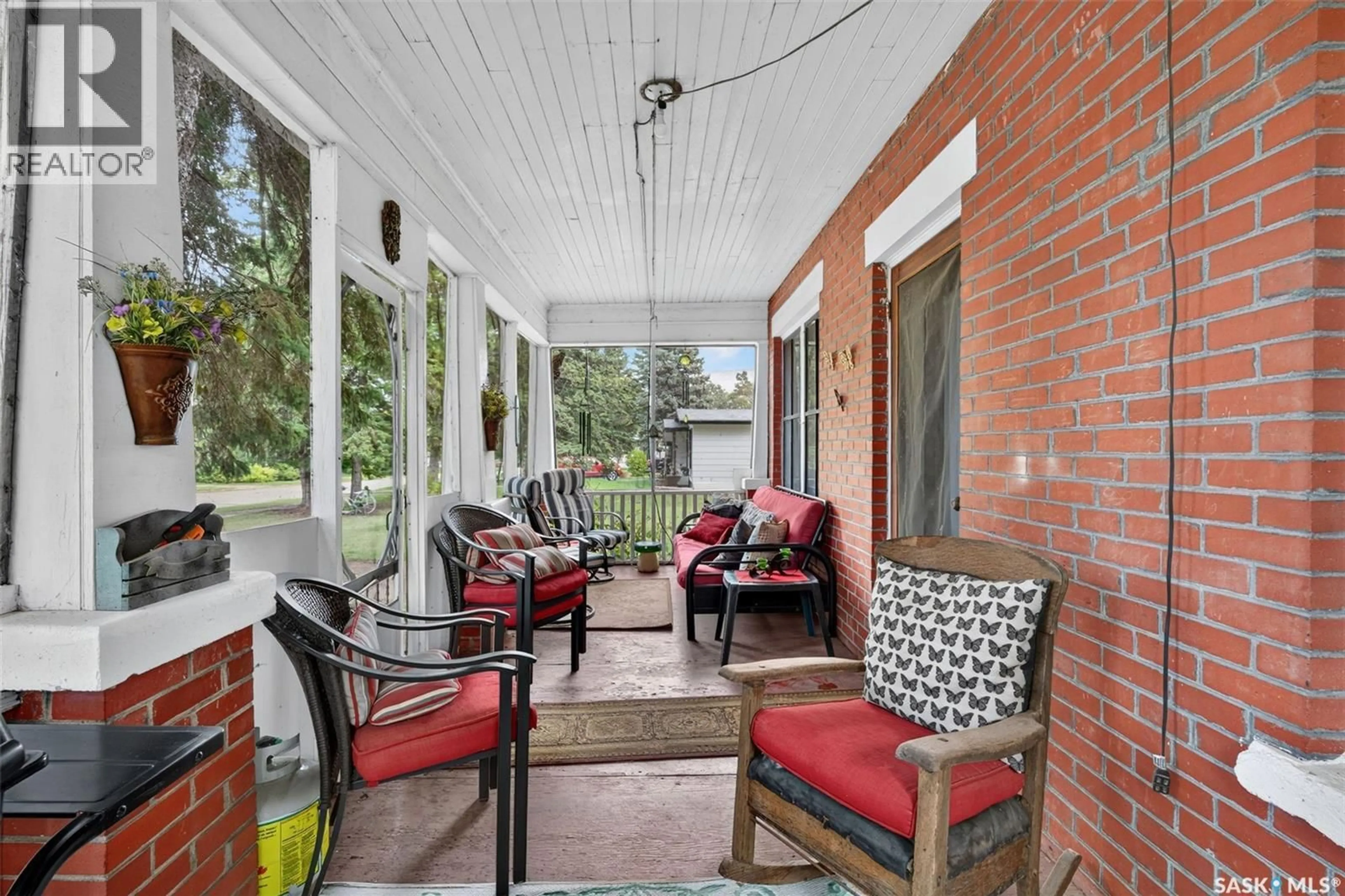 Patio, street for 701 2ND AVENUE, Star City Saskatchewan S0E1P0