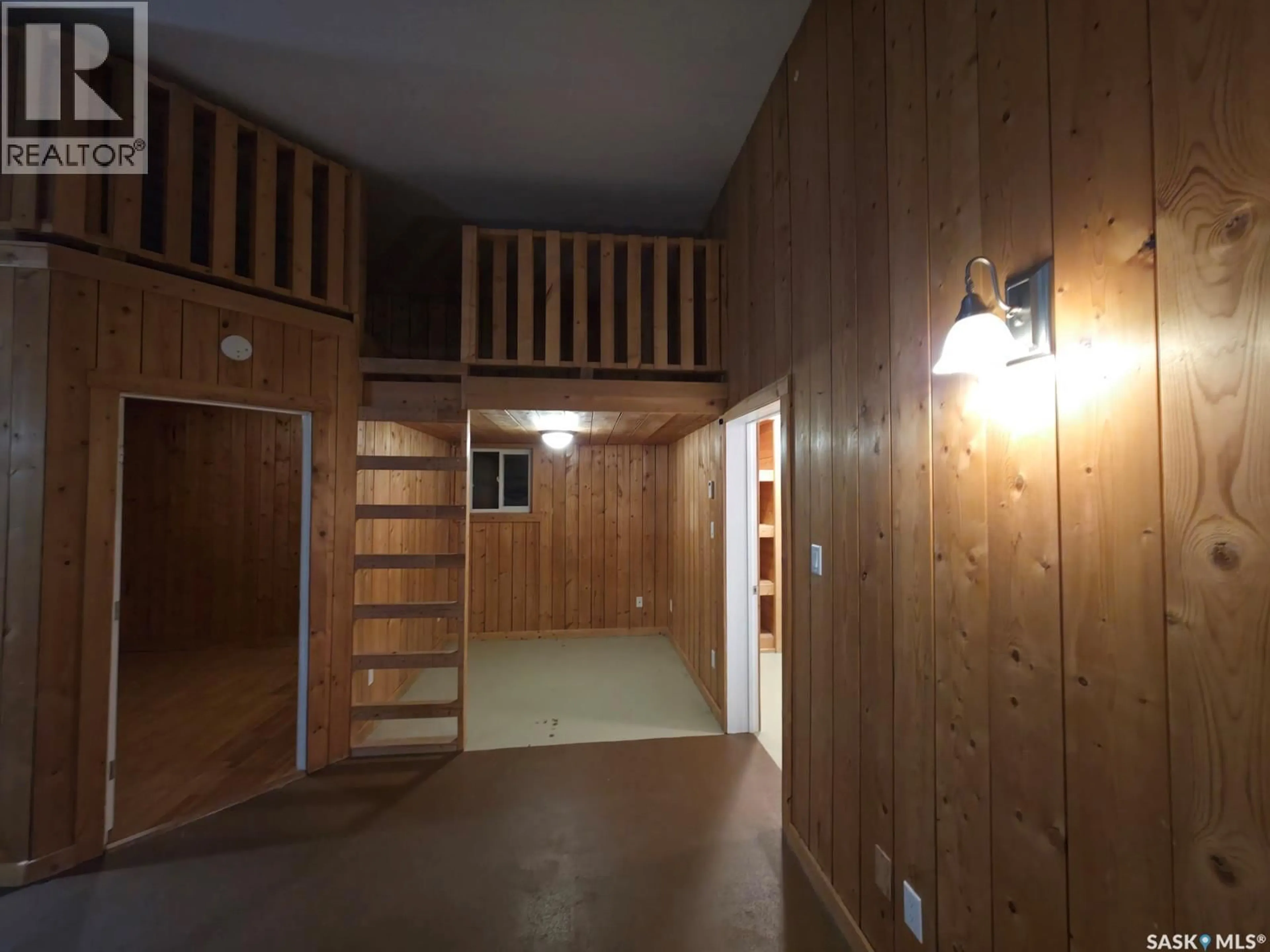 Indoor foyer for RIVER VIEWS ACREAGE, Meadow Lake Rm No.588 Saskatchewan S0M0T0