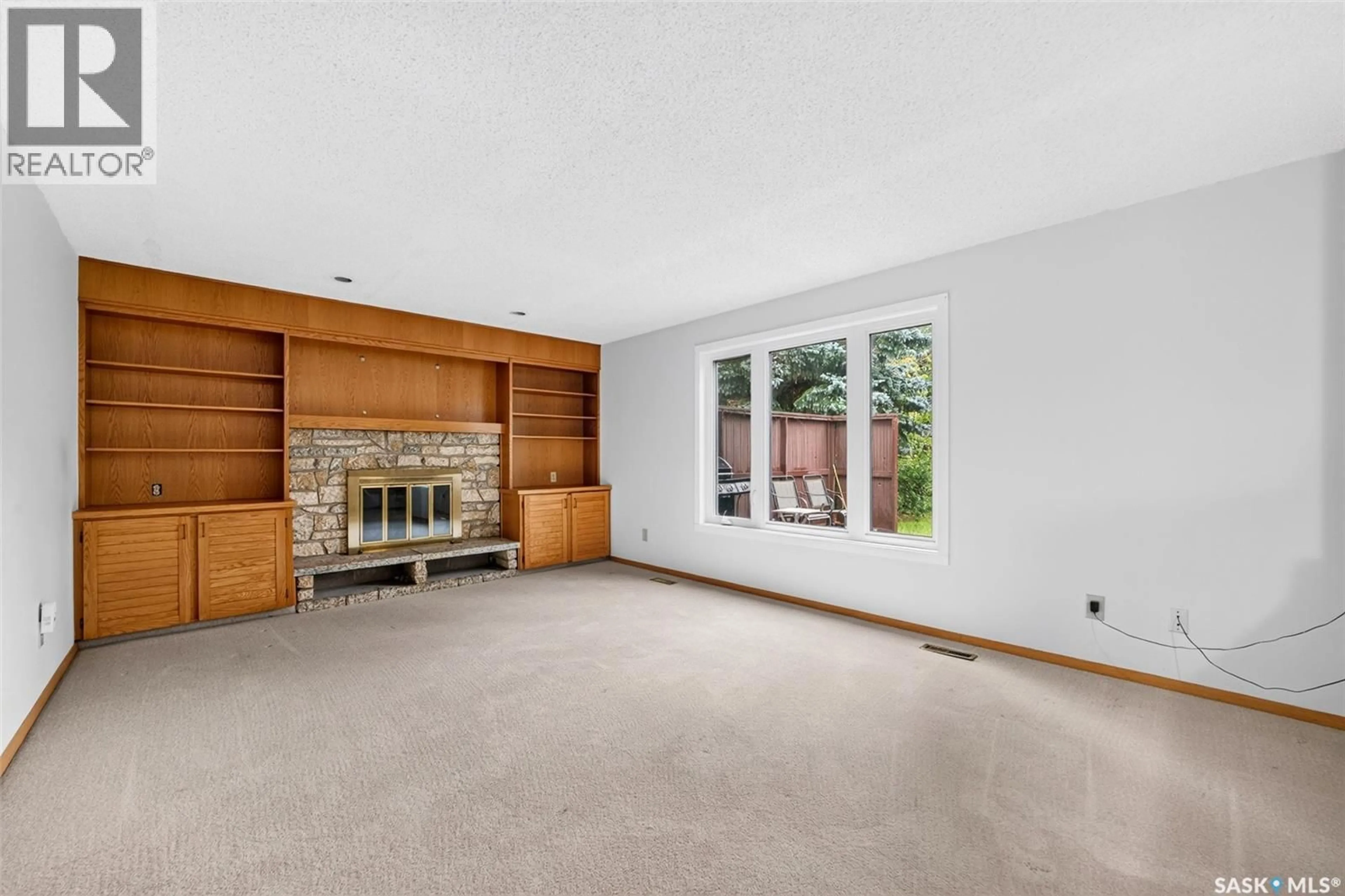 Living room with furniture, unknown for 3643 WHITE BAY, Regina Saskatchewan S4S7C9