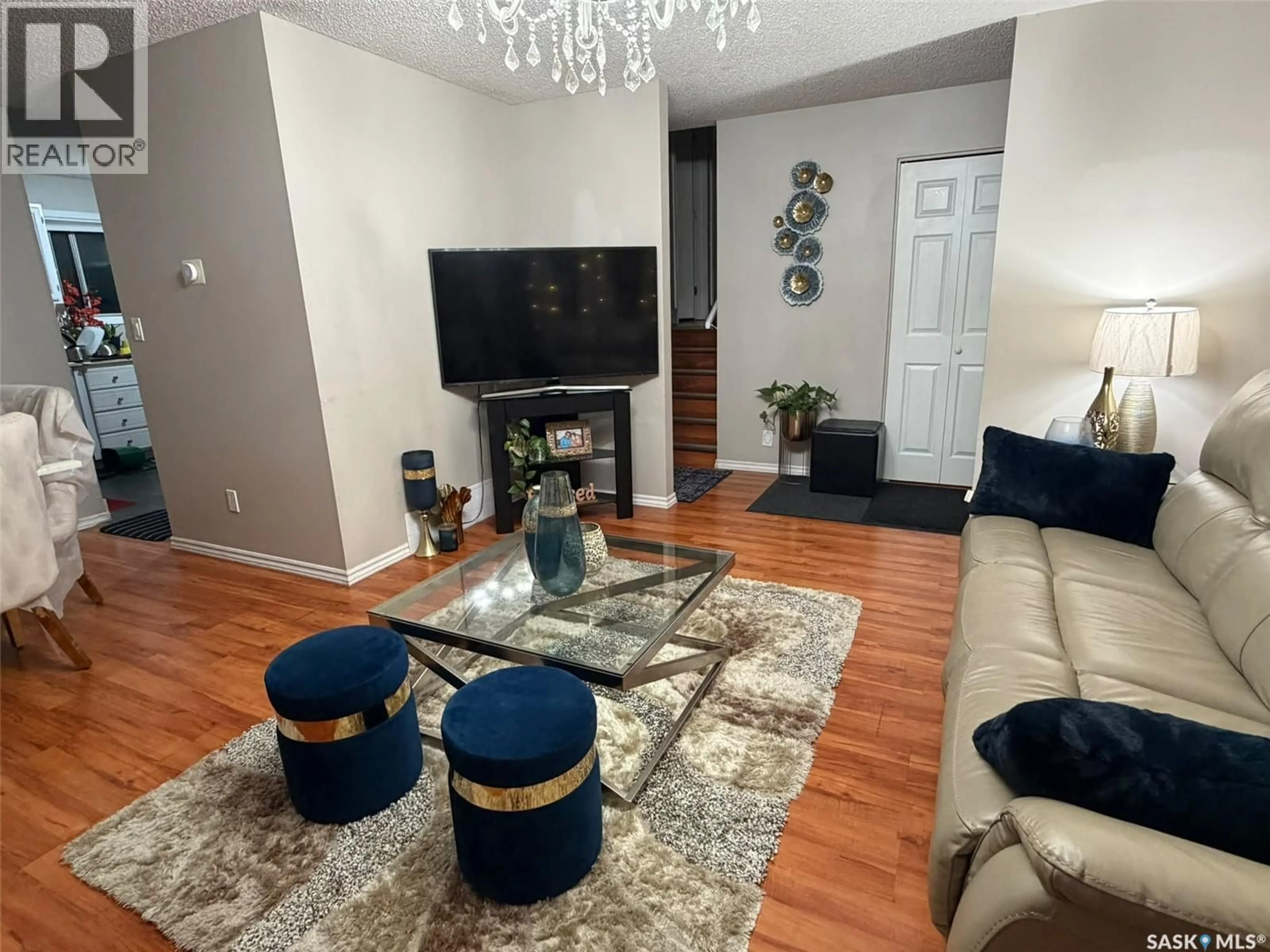 Living room with furniture, unknown for 455 KINGSMERE BOULEVARD, Saskatoon Saskatchewan S7J3T9