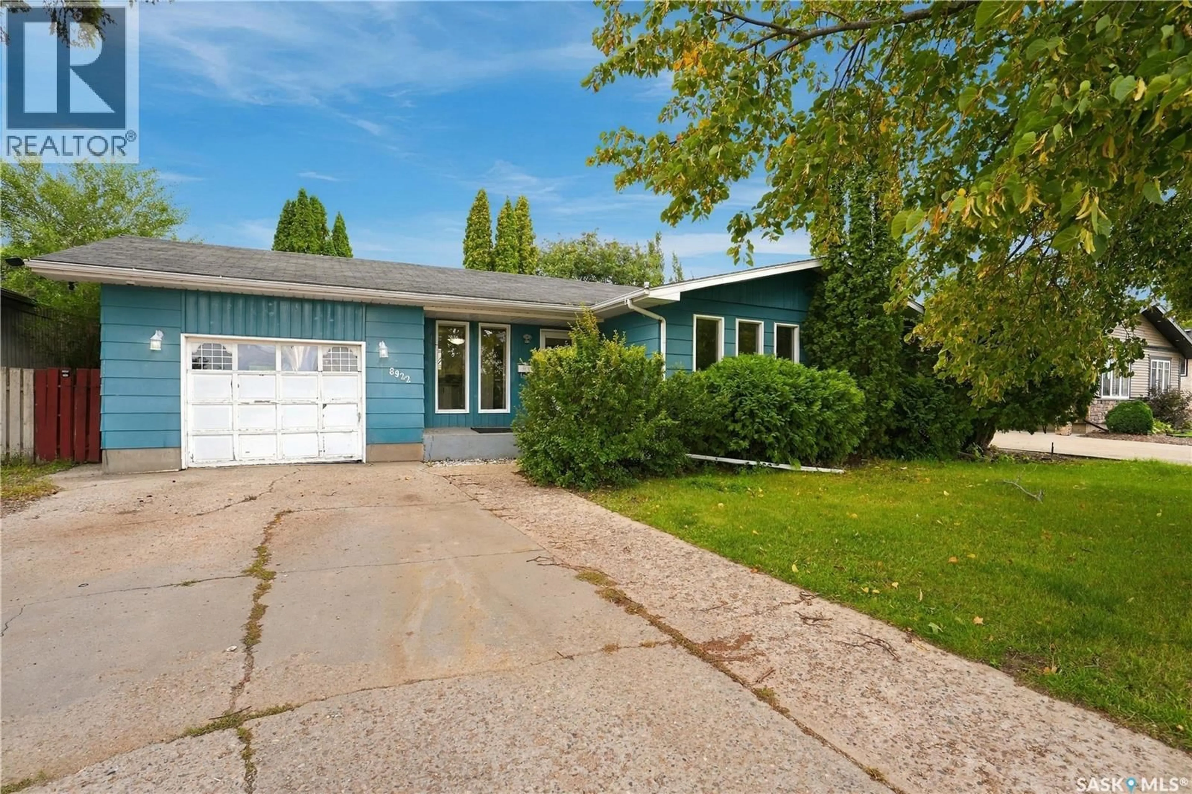 Home with vinyl exterior material, street for 8922 THOMAS AVENUE, North Battleford Saskatchewan S9A3H5
