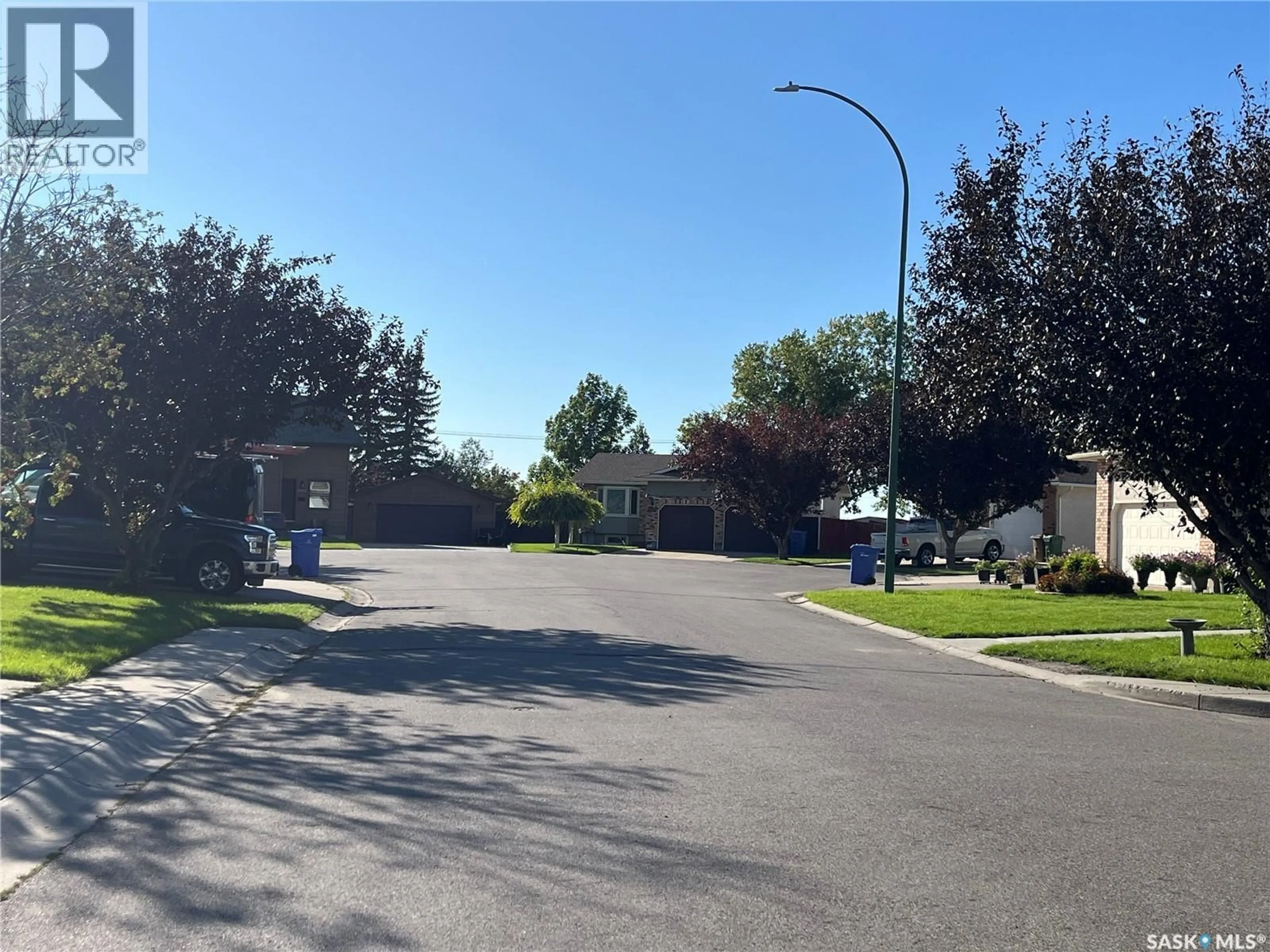 Unknown for 1055 KENDERDINE DRIVE, Regina Saskatchewan S4X4H5
