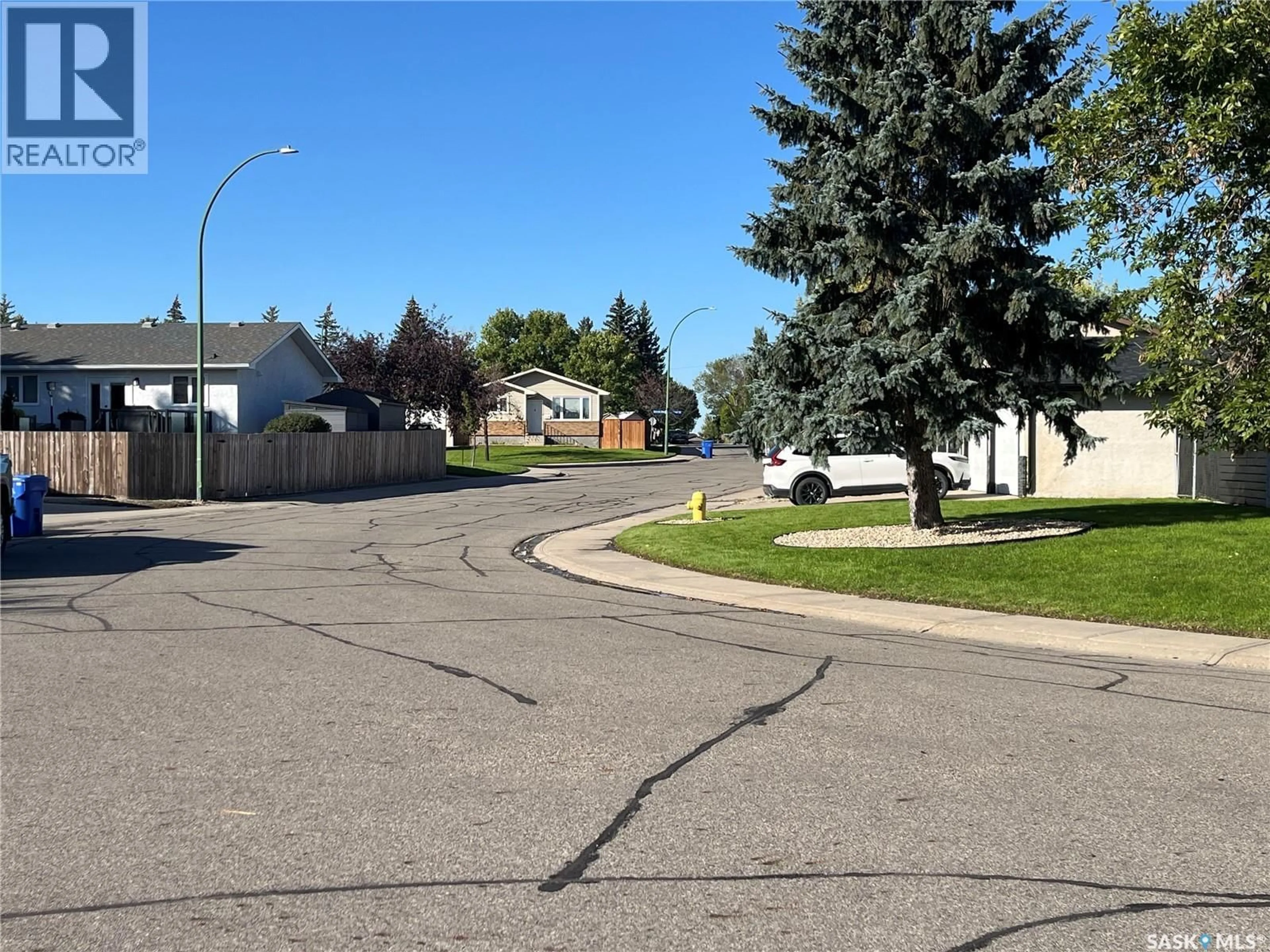 Unknown for 1055 KENDERDINE DRIVE, Regina Saskatchewan S4X4H5