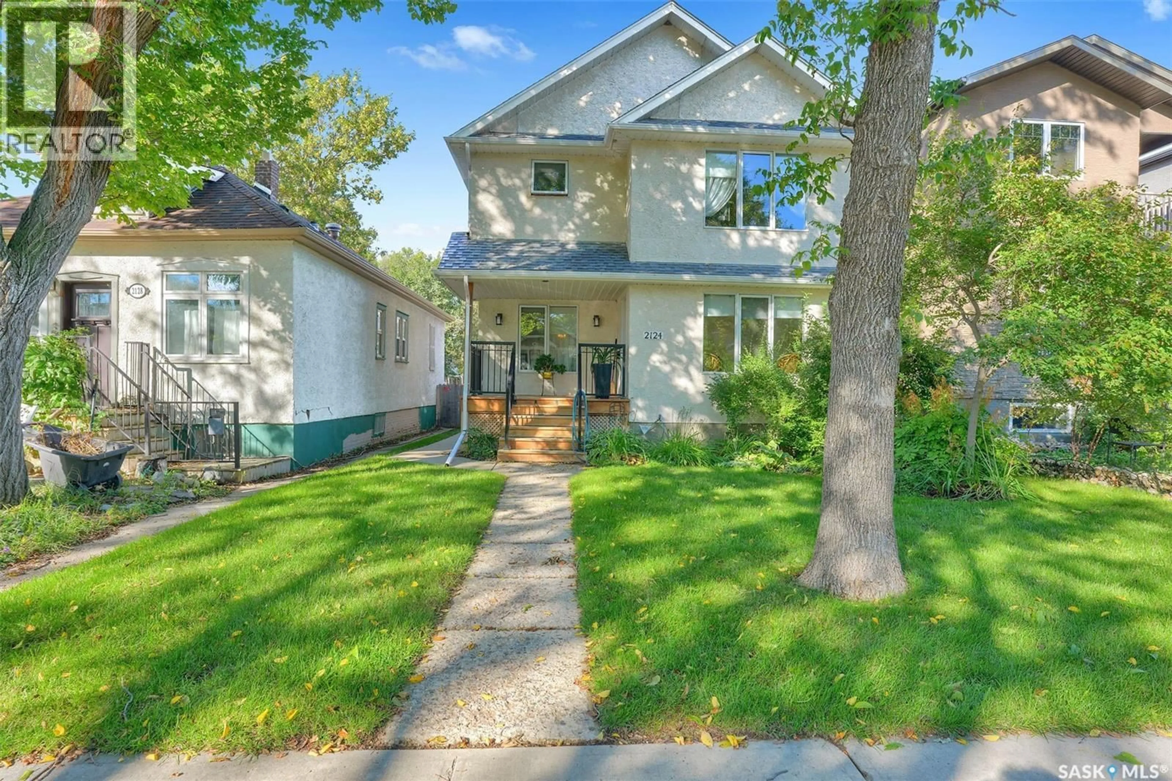 Home with vinyl exterior material, street for 2124 PRINCESS STREET, Regina Saskatchewan S4V3Z6