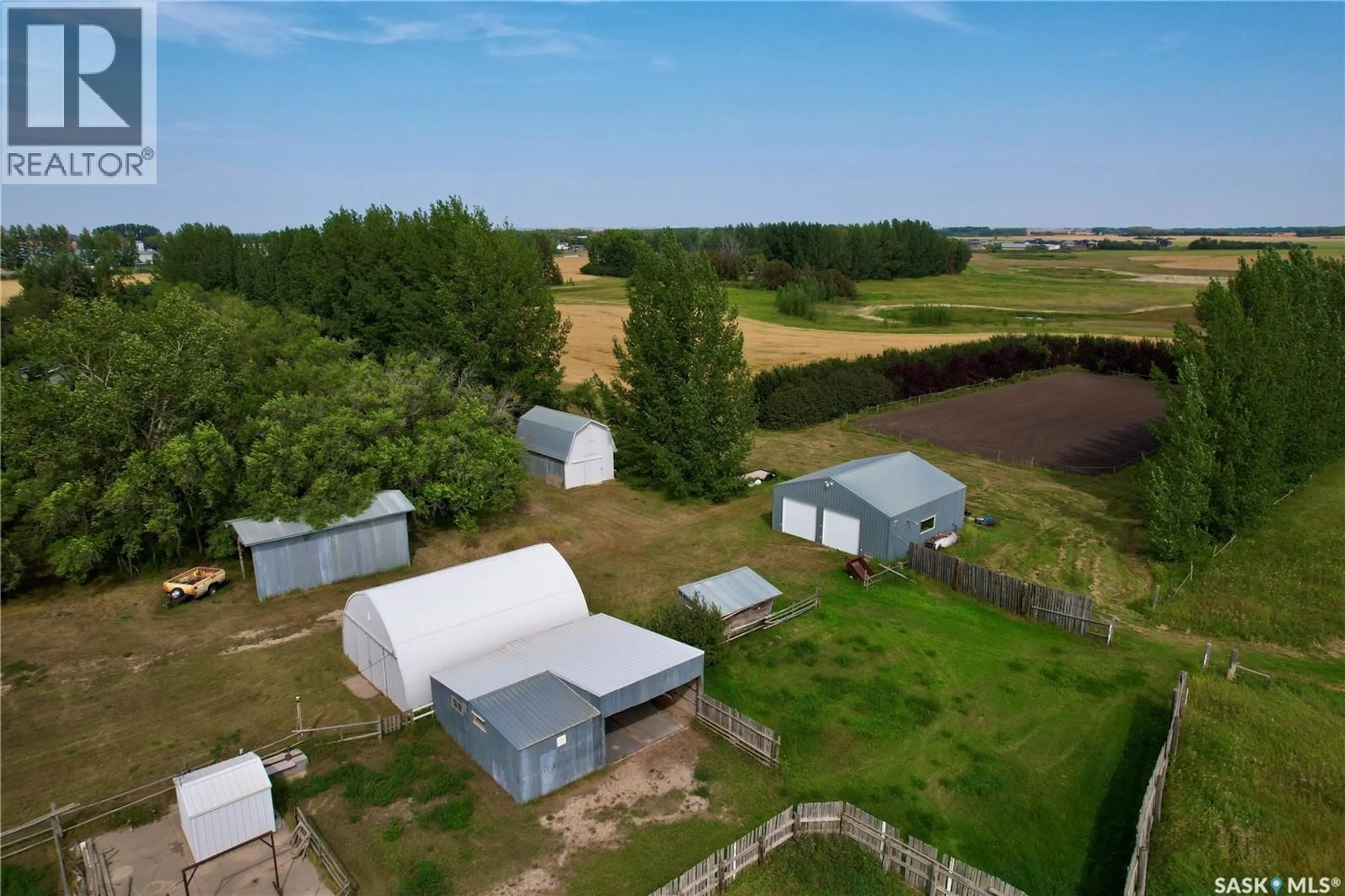 A pic from outside/outdoor area/front of a property/back of a property/a pic from drone, unknown for 80 ACRES ROAD, Blucher Rm No. 343 Saskatchewan S0K0Y0