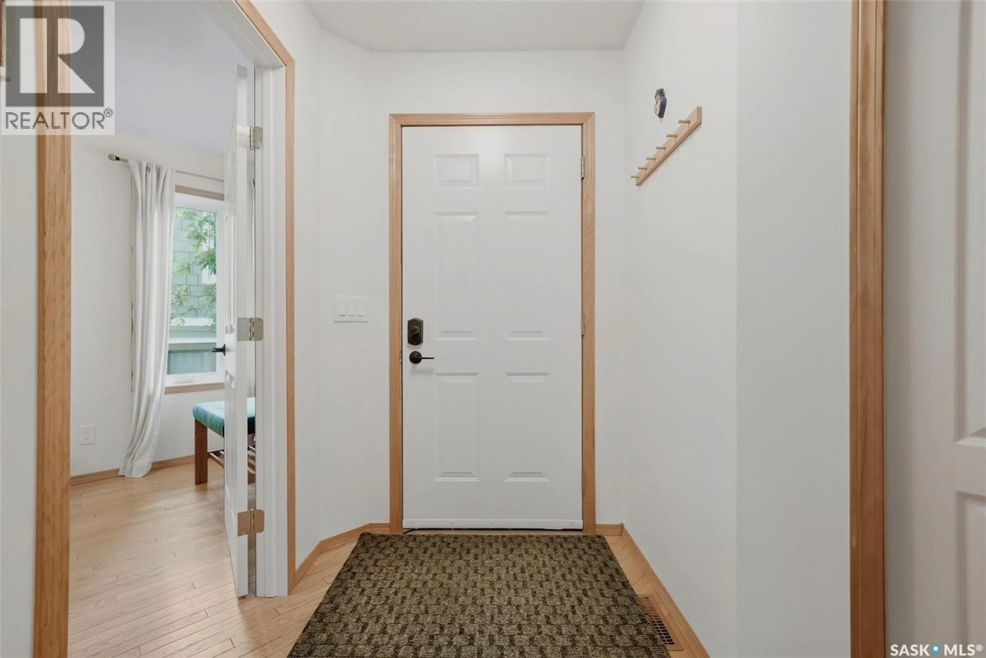 Indoor entryway for 2641 GARNET STREET, Regina Saskatchewan S4T3A8