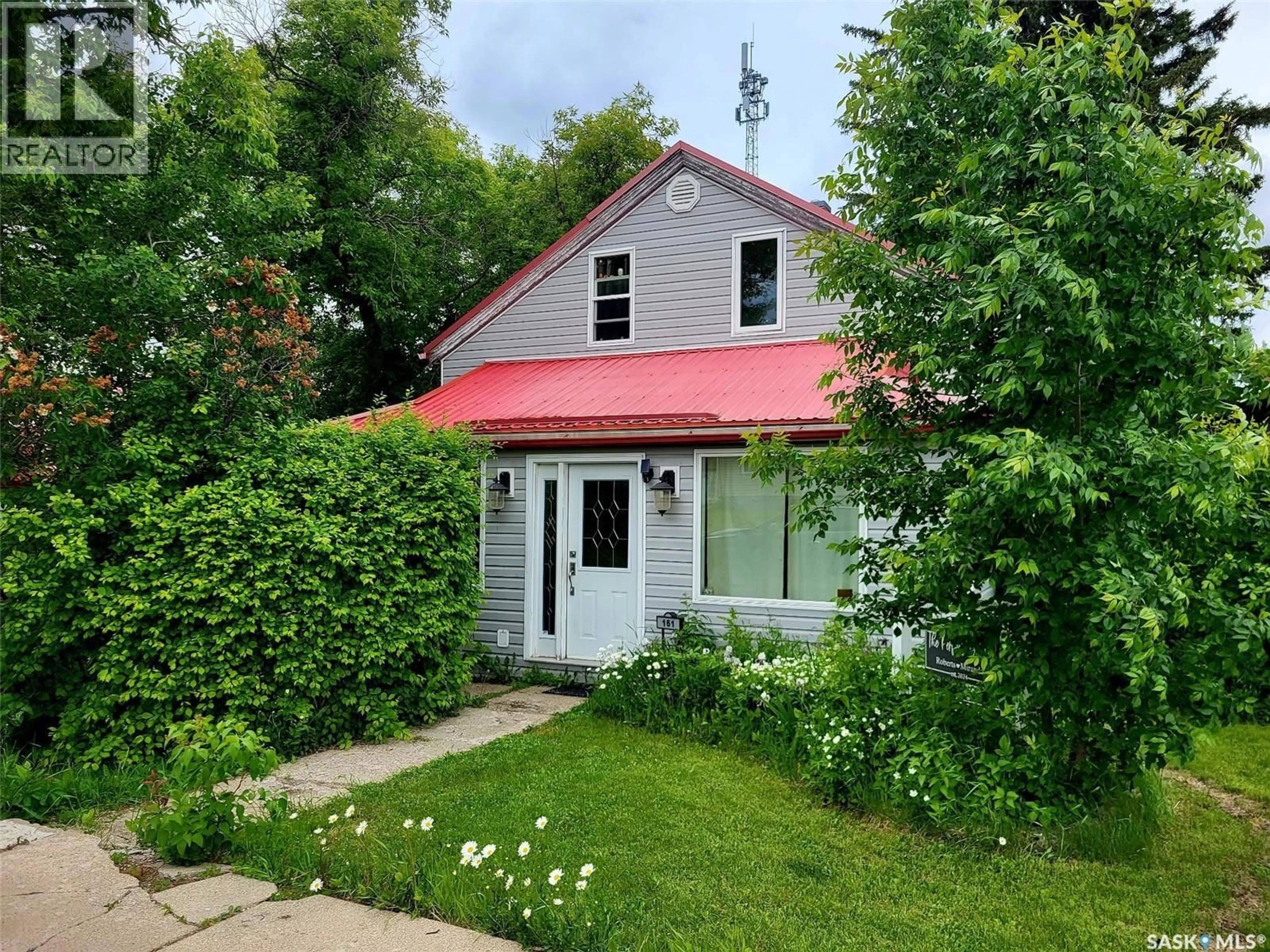 A pic from outside/outdoor area/front of a property/back of a property/a pic from drone, street for 161 BOSWELL STREET, Grayson Saskatchewan S0A1E0