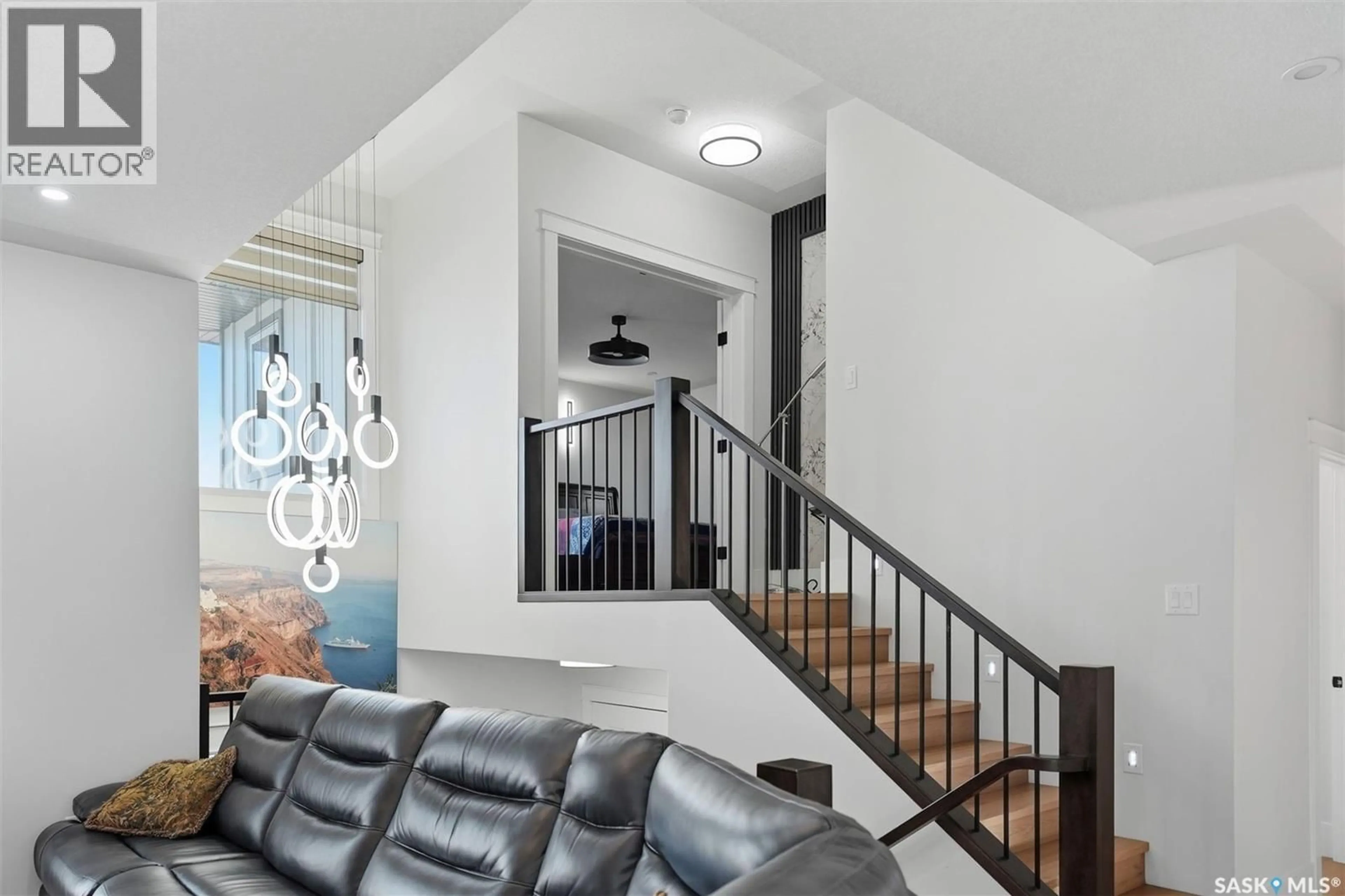 Indoor entryway for 718 WEIR CRESCENT, Warman Saskatchewan S0K4S4