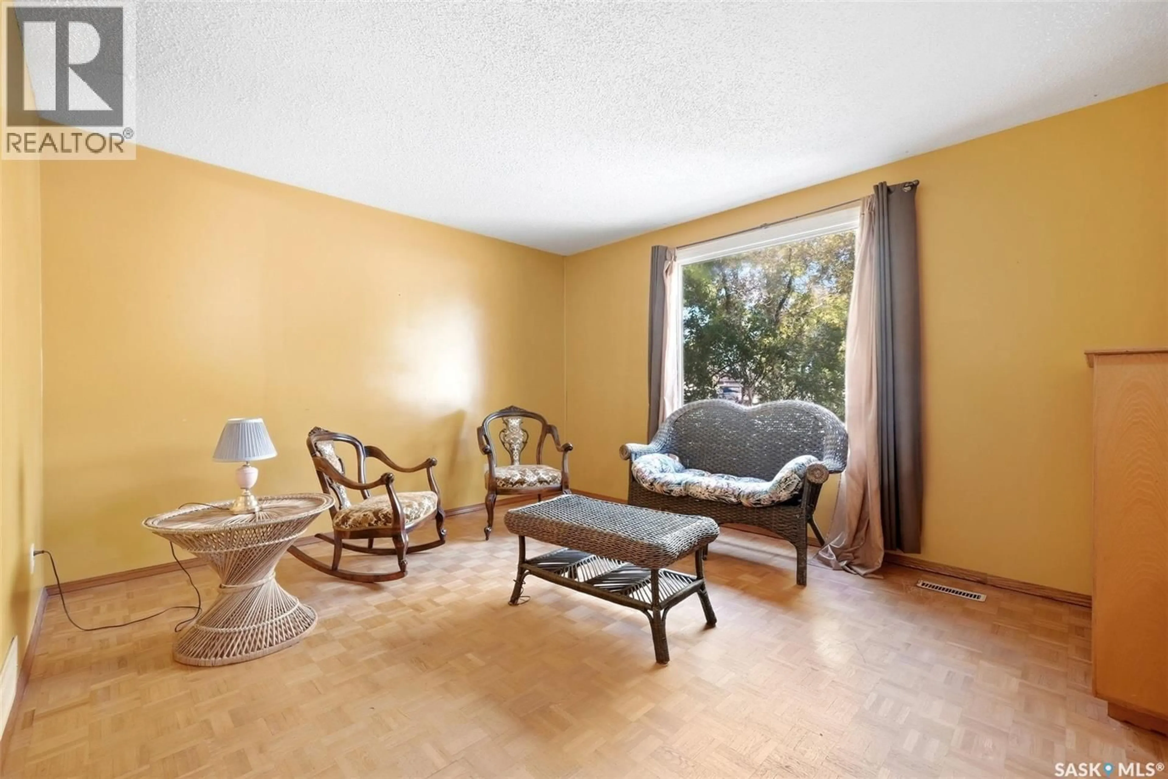 Living room with furniture, unknown for 4 FINES DRIVE, Regina Saskatchewan S4N5K5