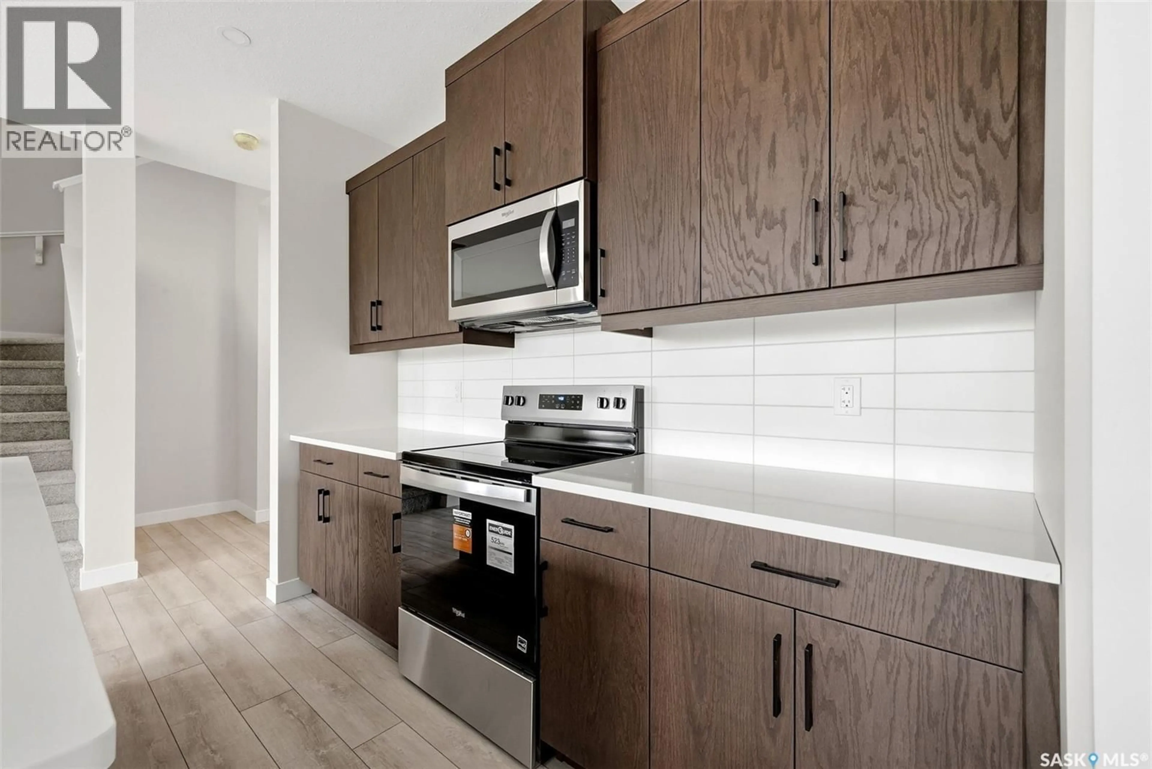 Standard kitchen, unknown for 3240 FAVEL DRIVE, Regina Saskatchewan S4V4B3