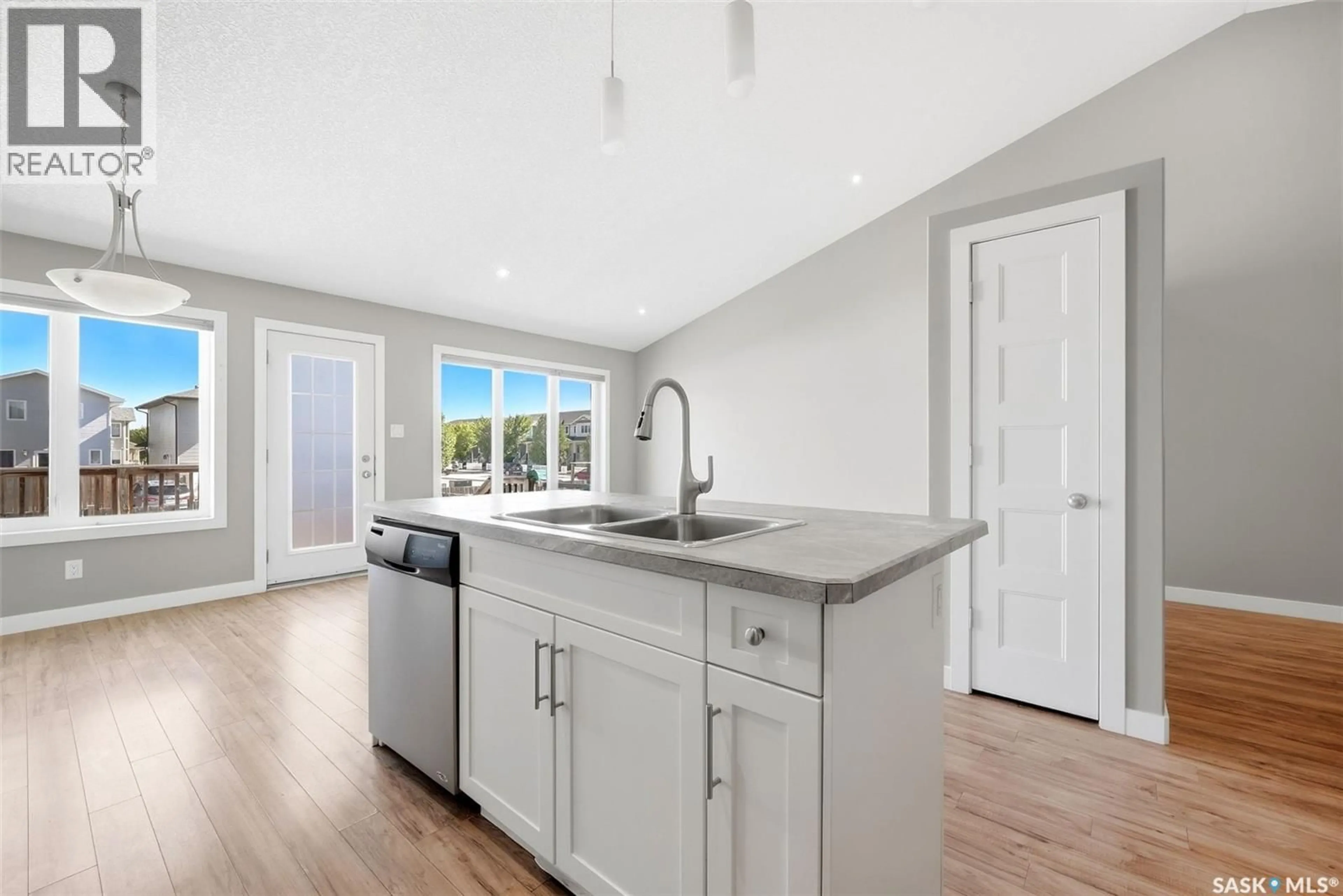 Open concept kitchen, unknown for 4493 JAMES HILL ROAD, Regina Saskatchewan S4W0K5