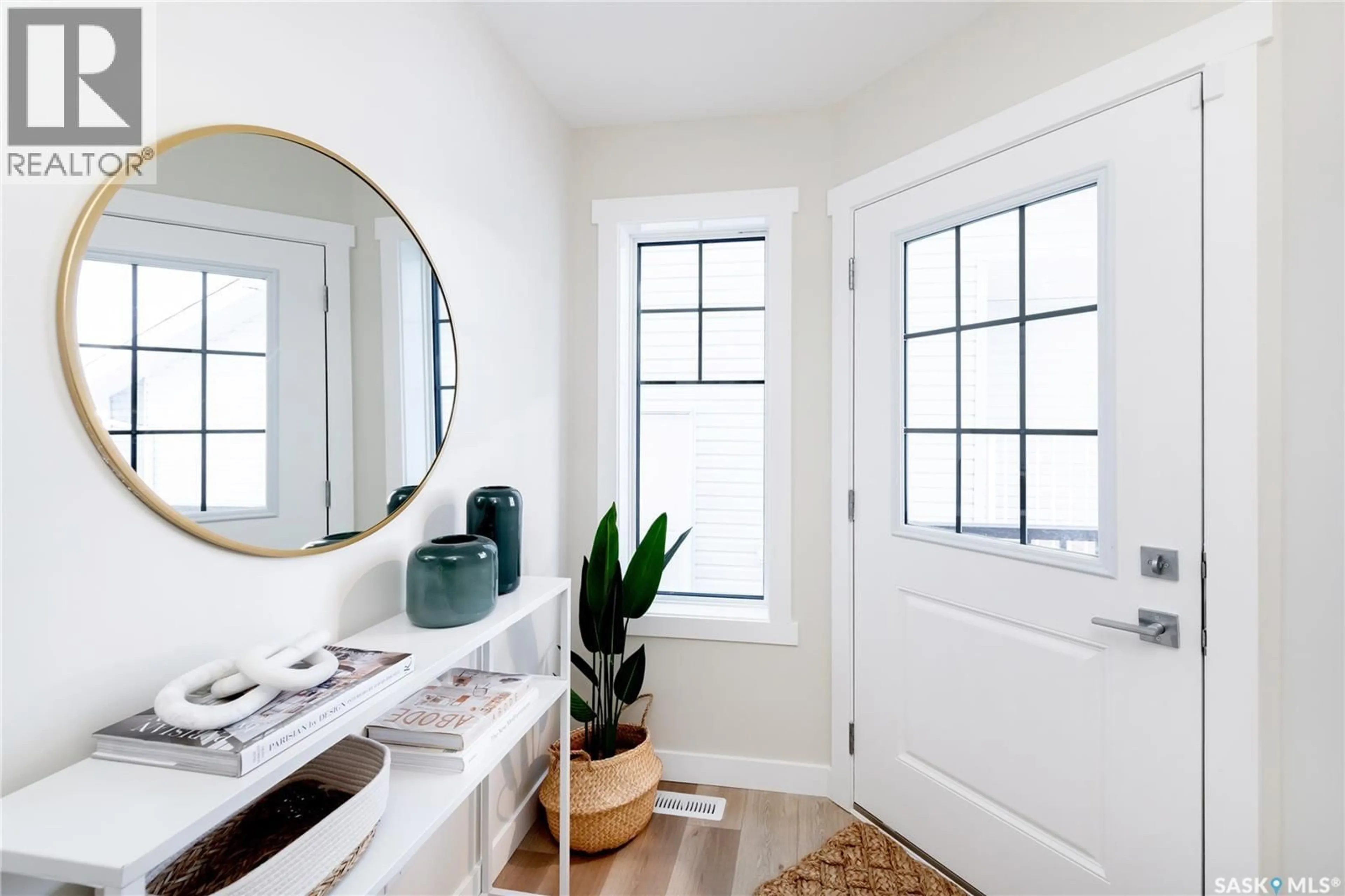 Contemporary bathroom, ceramic/tile floor for 2963 DUMONT WAY, Regina Saskatchewan S4V4E7