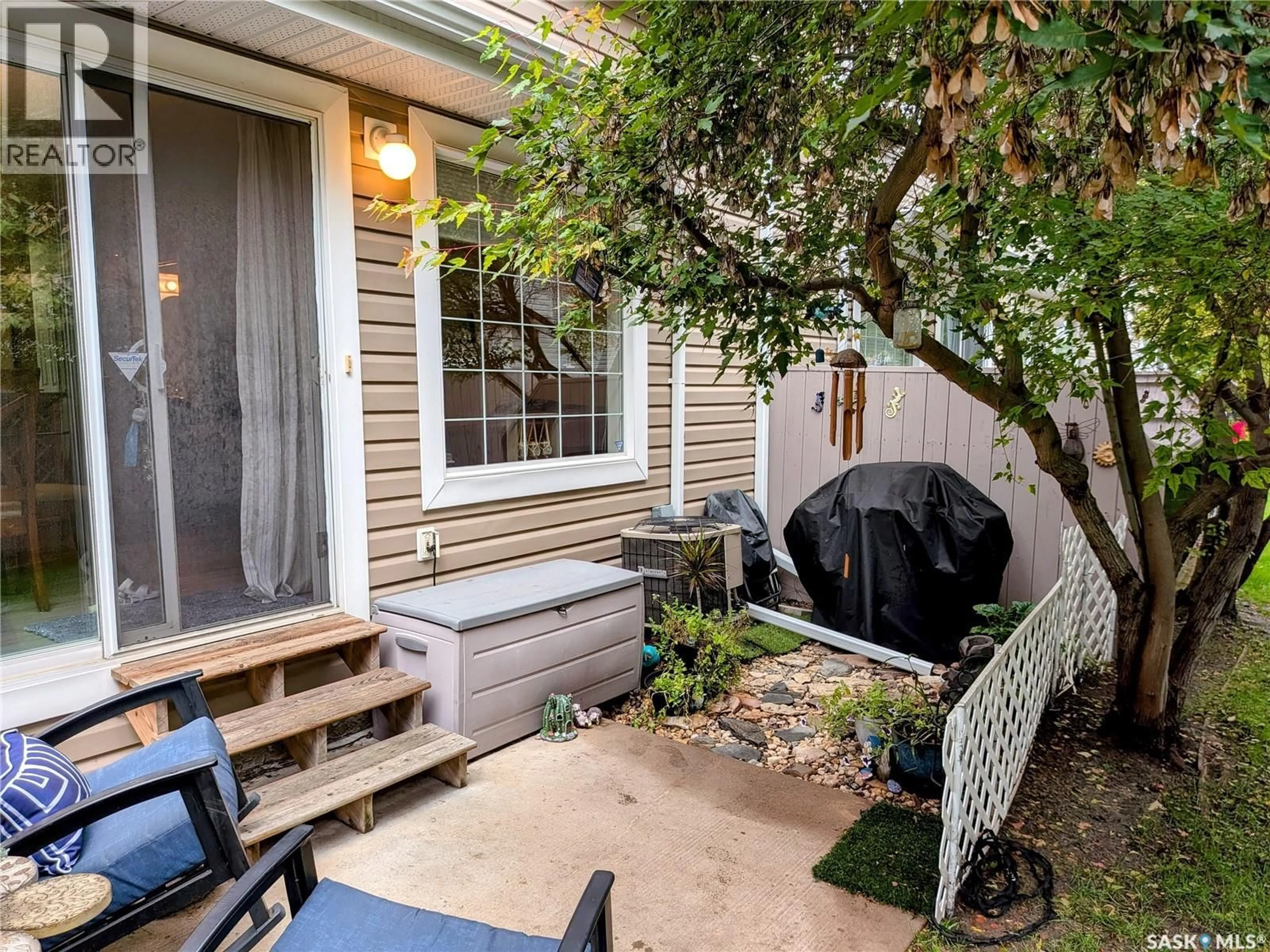 Patio, street for 29 - 4901 CHILD AVENUE, Regina Saskatchewan S4X4T7