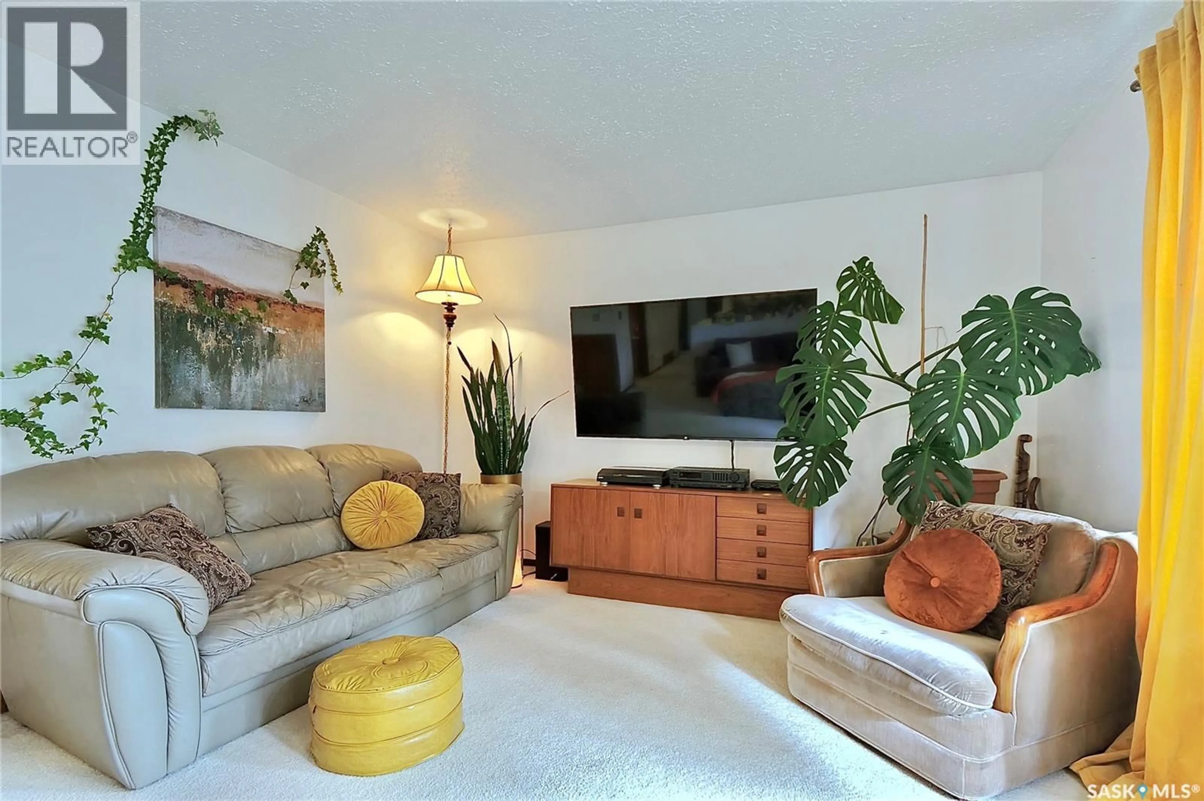 Living room with furniture, unknown for 914 DUFFIELD STREET, Moose Jaw Saskatchewan S6H5J9